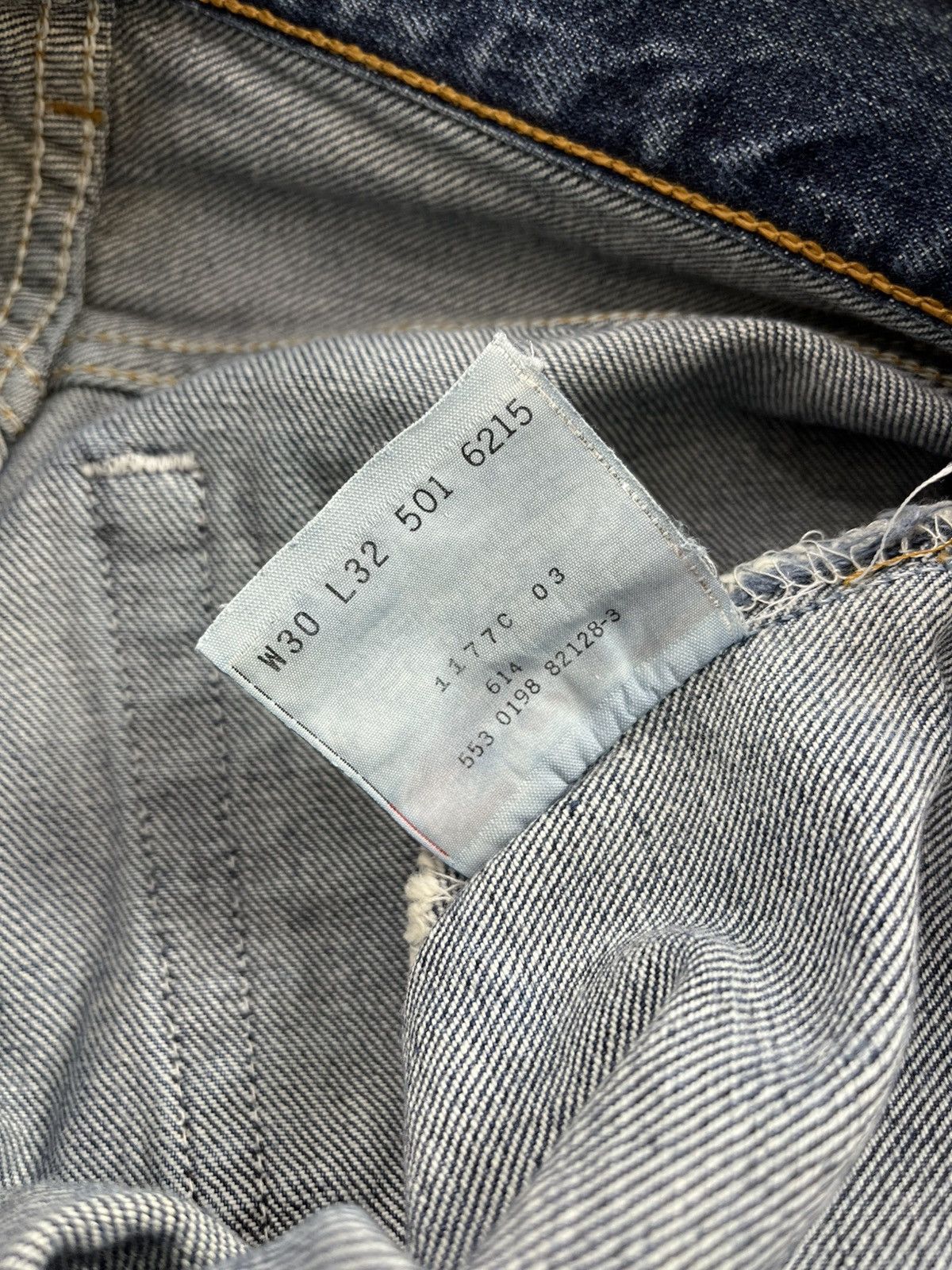 Levi's Vintage Clothing 🇺🇸1990s Vintage Levis 501 30x32 Straight Leg Blue Jeans Size US 30 / EU 46 - 9 Thumbnail