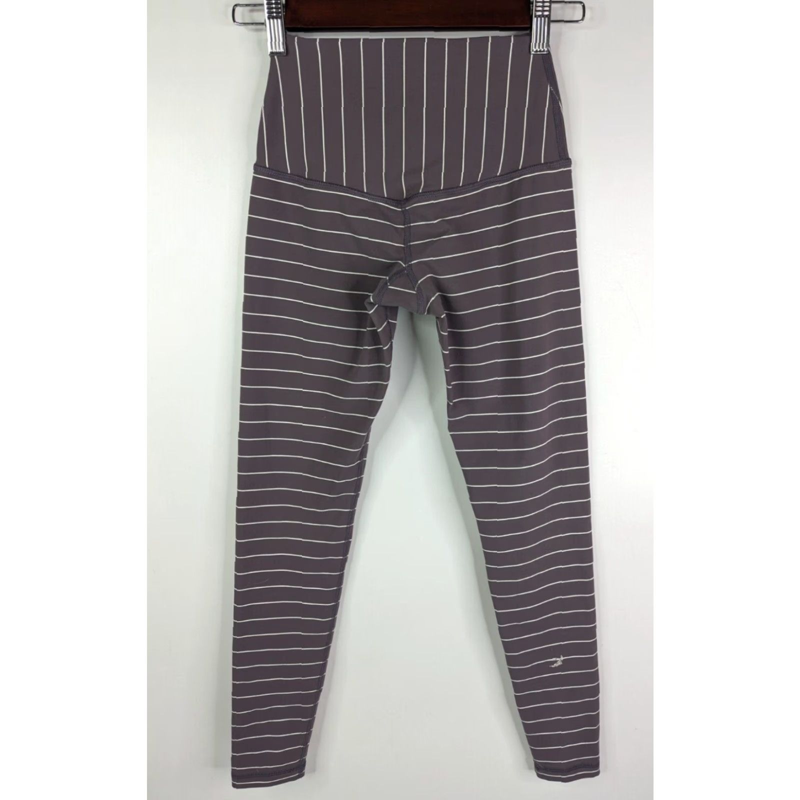 Vintage Glyder Leggings Womens Vital 7/8 Purple White Stripe Size XS Activewear Clothing Womens Compression Leg Pant Size 26" / US 2 / IT 38 - 3 Thumbnail