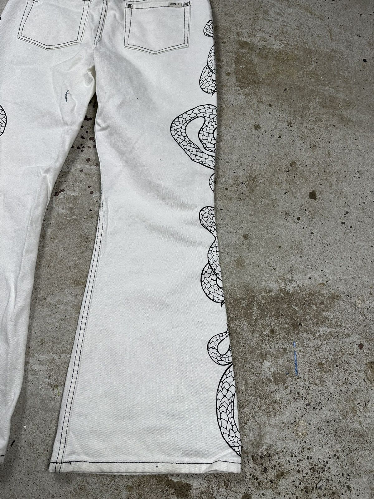 If Six Was Nine × Japanese Brand × Vintage Vintage White Bootcut Snake Print Flared Denim Pants Size US 32 / EU 48 - 9 Thumbnail