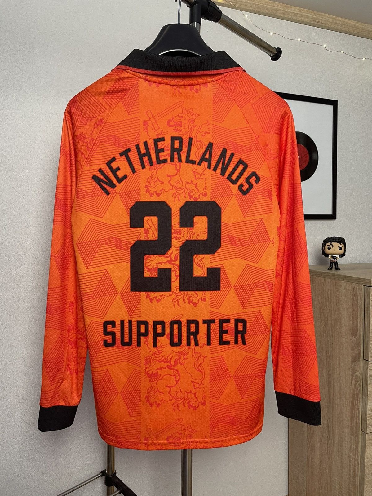 Band Tees Bud Supporter Netherlands 22s SoccerJersey M Size US M / EU 48-50 / 2 - 7 Thumbnail