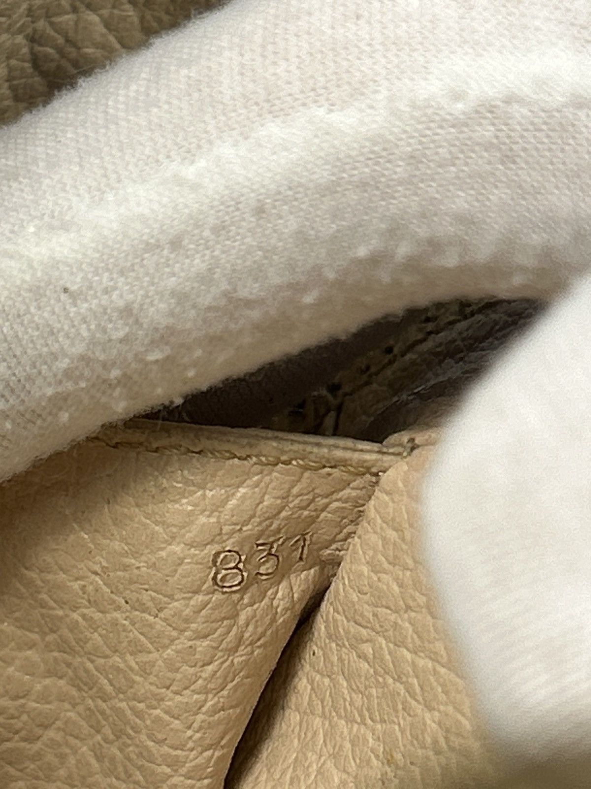 Louis Vuitton Louis Vuitton Monogram Toiletry Bag Size ONE SIZE - 7 Thumbnail