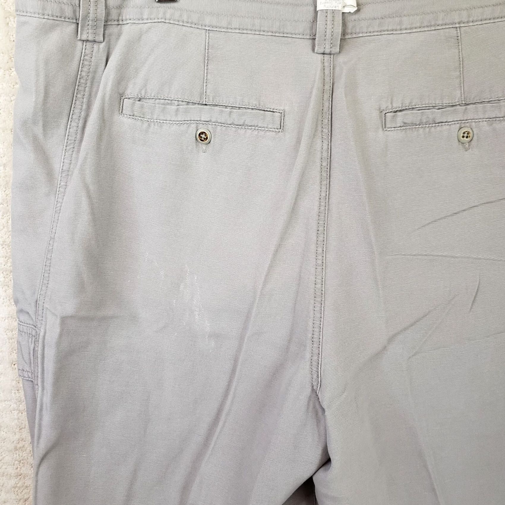 Tommy Bahama Tommy Bahama Cargo Shorts Mens 42 Gray Washed Relax Casual Beach | Cargo Pocket | Flat Front | 9in Inseam | Light Wash | Regular Size 42 Mens Size US 42 / EU 58 - 5 Thumbnail