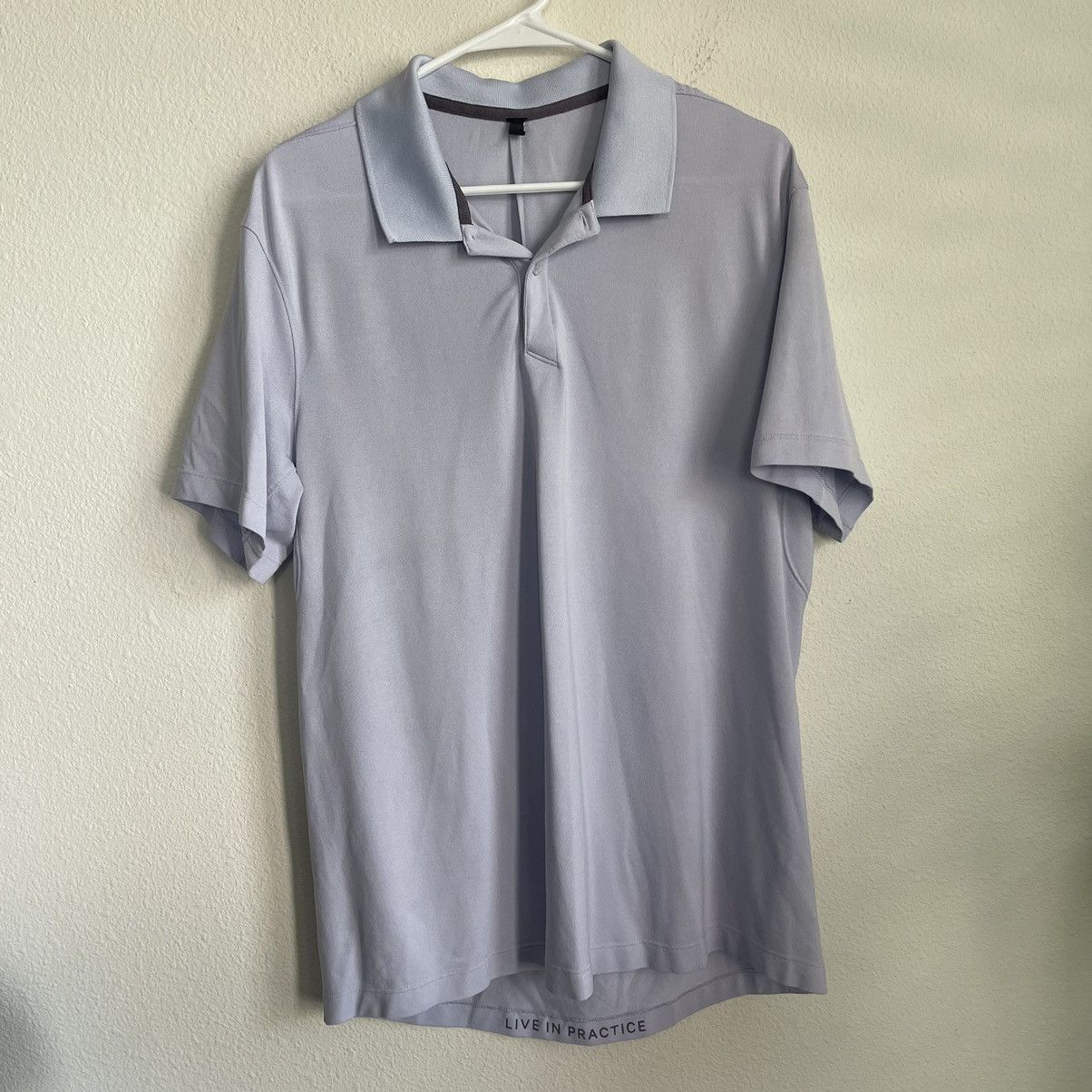 Lululemon Lululemon Short Sleeve Light Purple Casual Golf Polo Size US L / EU 52-54 / 3 - 2 Thumbnail