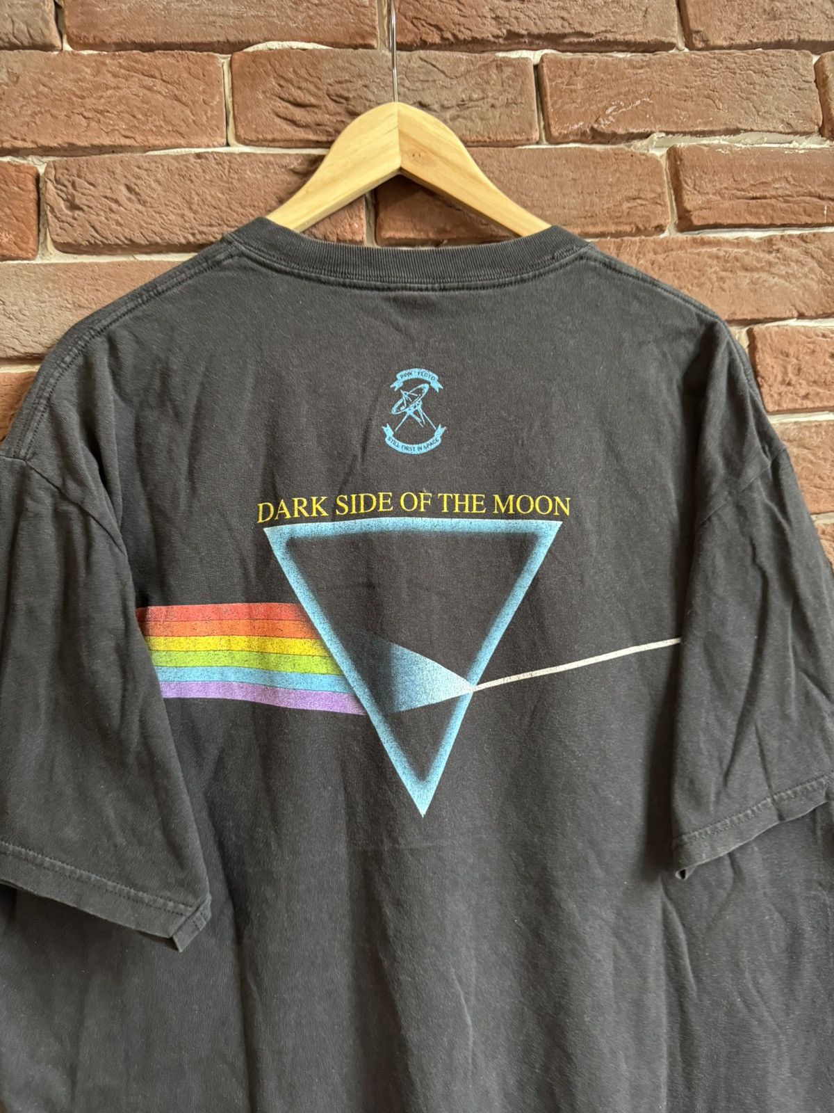 Band Tees 00s Pink Floyd Dark side moon Rock Band Tour Tshirt Hype XL Size US XL / EU 56 / 4 - 8 Thumbnail