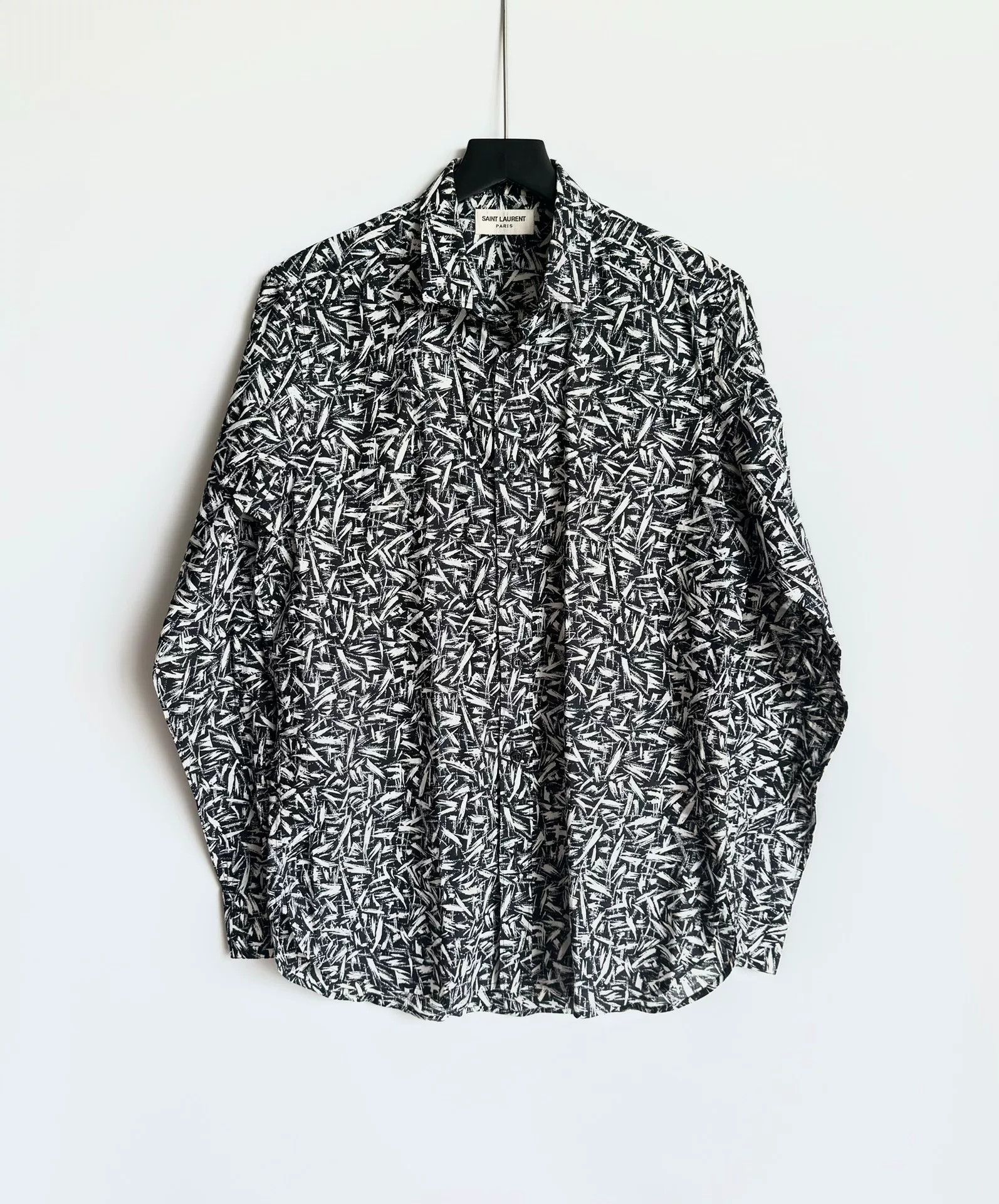Saint Laurent Paris Saint Laurent Thorn Print Shirt Size US XL / EU 56 / 4 - 1 Thumbnail