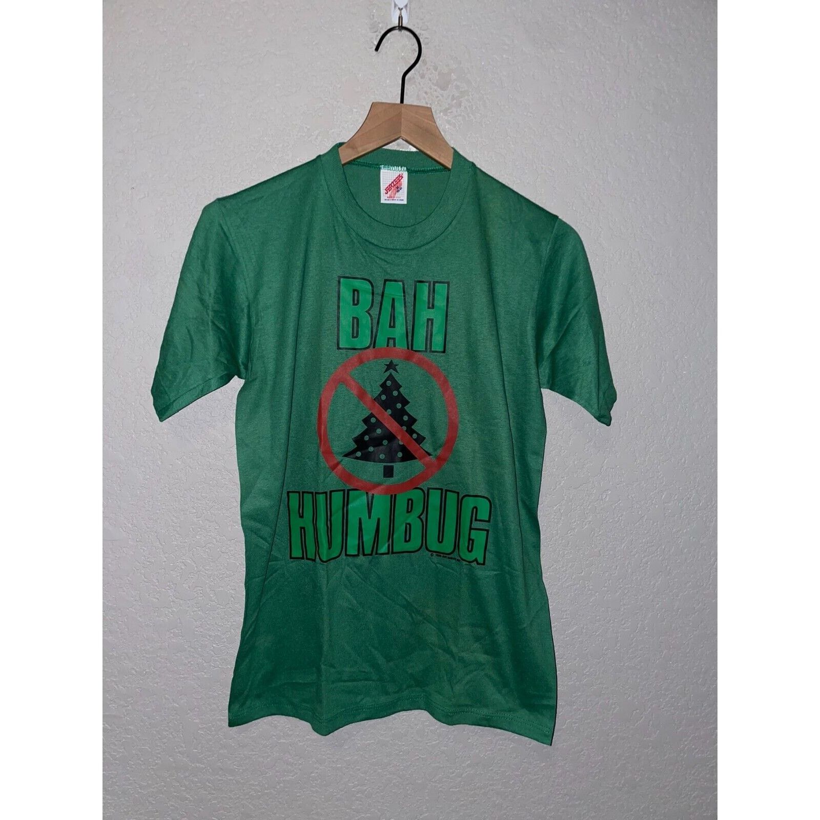 Jerzees Vintage Bah Humbug Shirt Christmas Eat Drink Be Merry Tee M Size US M / EU 48-50 / 2 - 1 Thumbnail