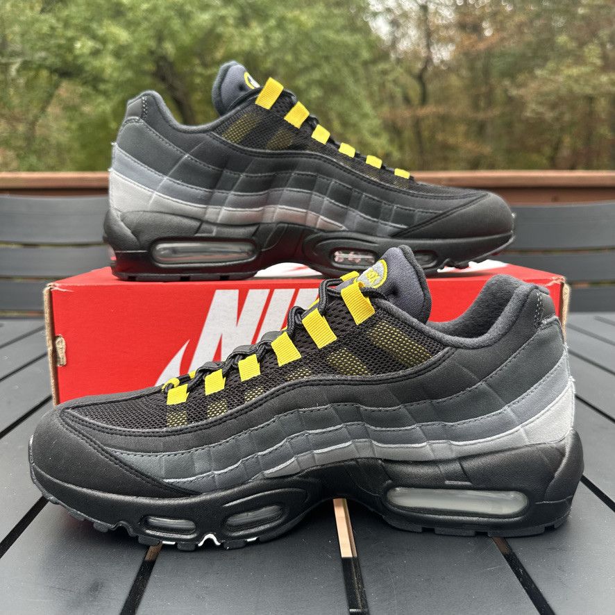 Nike Nike Air Max 95 Custom Tour Yellow - Yellow/Black Size 10 Size US 10 / EU 43 - 4 Thumbnail