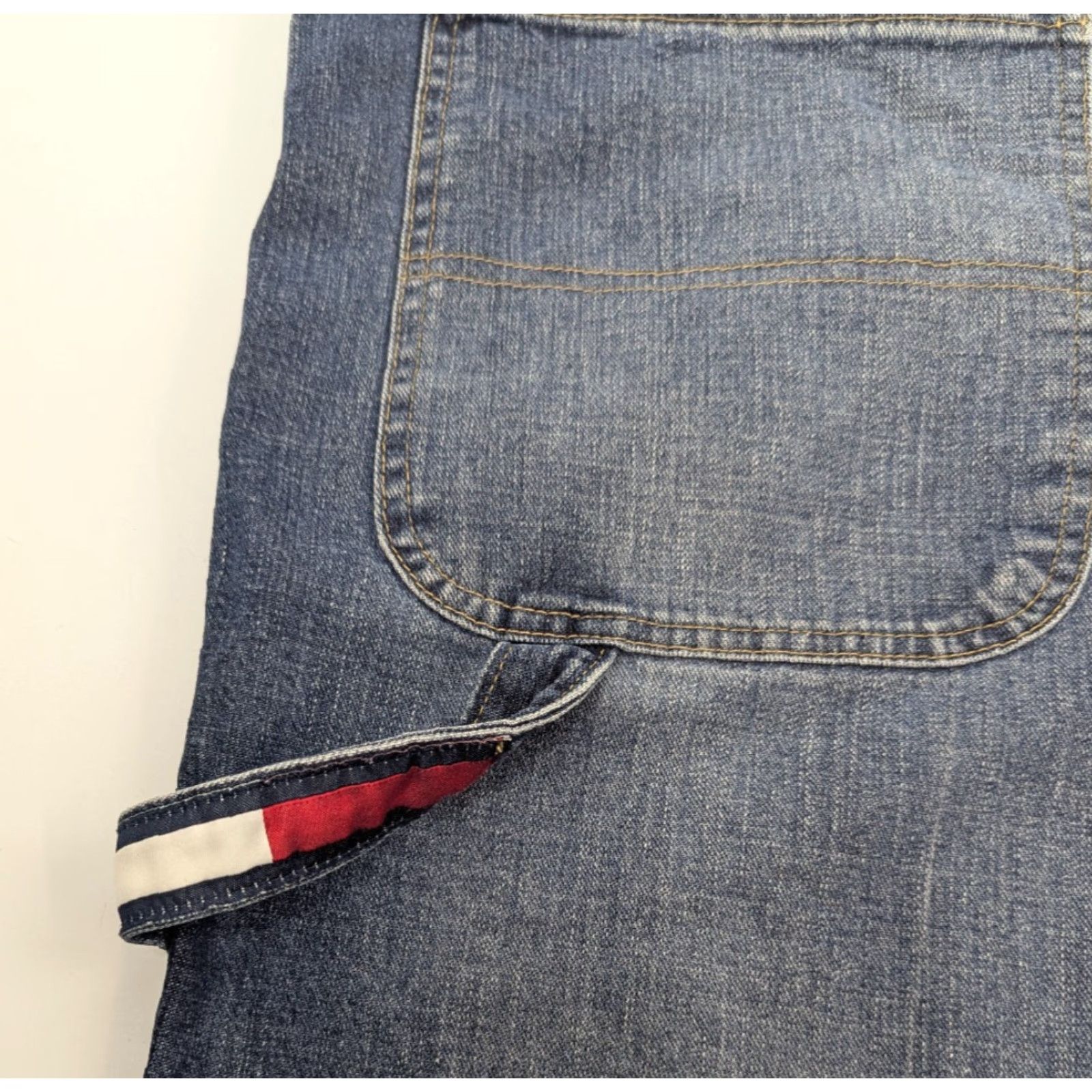 Tommy Hilfiger VINTAGE Tommy Hilfiger Carpenter Denim Jeans Shorts 31 Mens Blue 90s 5-Pocket Jorts High Rise Size 31 Regular Size US 31 - 3 Thumbnail