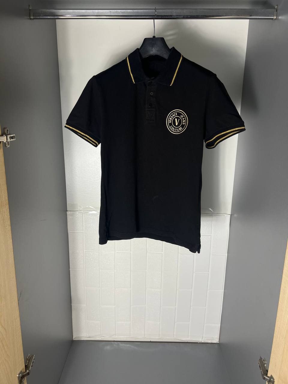 Versace Jeans Couture VINTAGE VERSACE JEANS COUTURE ITALIAN DESIGNER POLO DELUX Size US M / EU 48-50 / 2 - 1 Thumbnail
