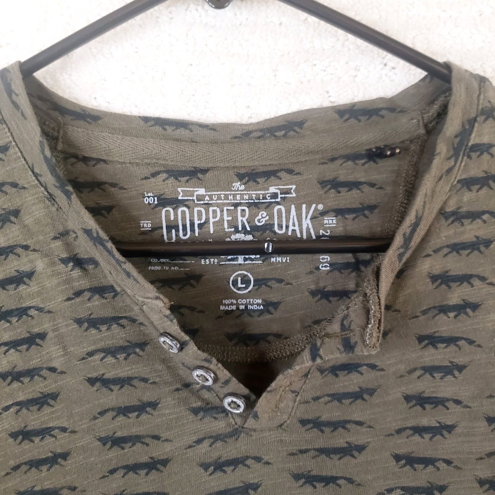 Vintage Copper and Oak Men’s L Army Green Fox Pattern Design Henley Pullover LS Shirt Size US L / EU 52-54 / 3 - 5 Thumbnail
