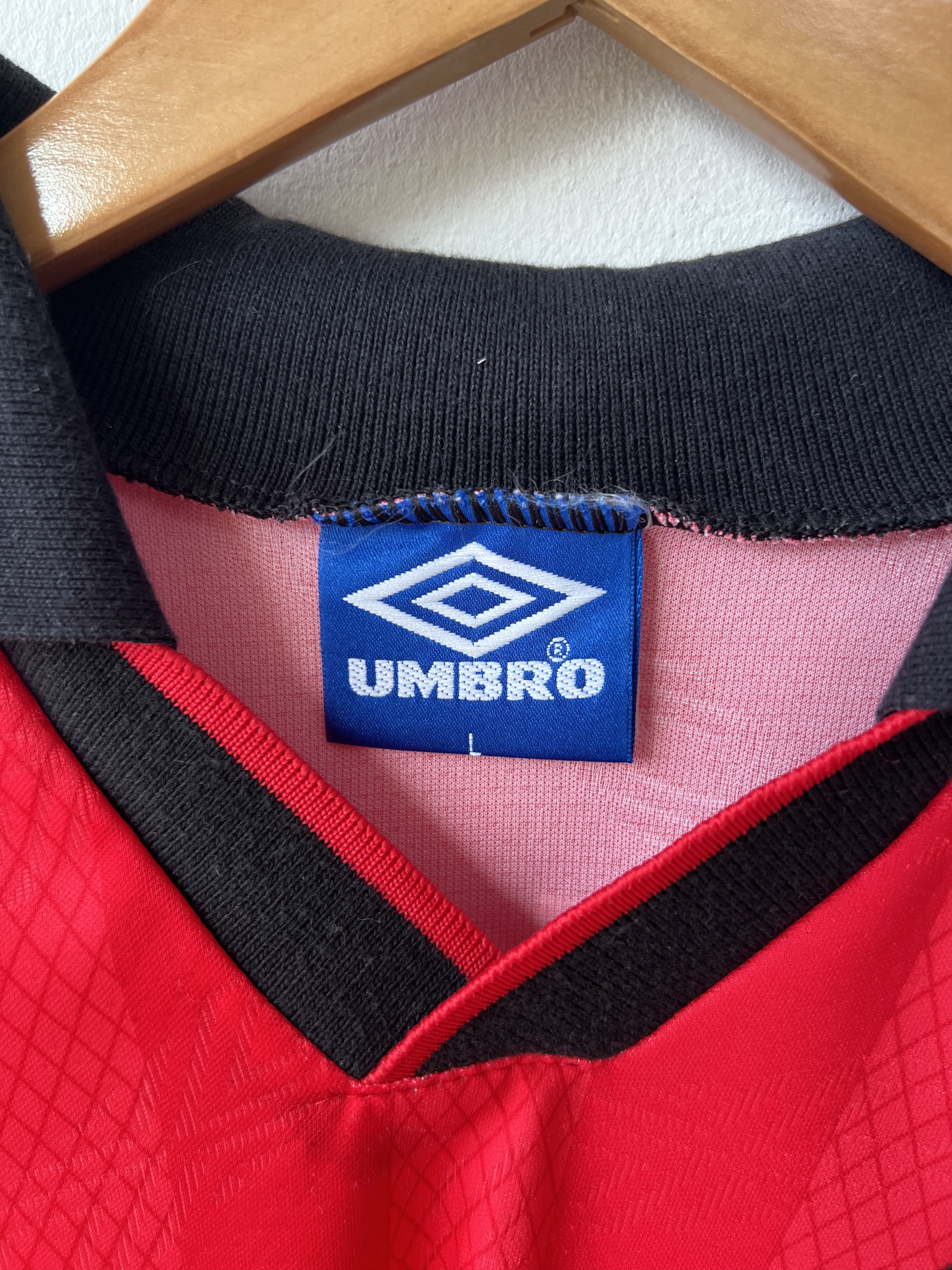 Umbro (L) Nottingham Forest 1994-96 Home Kit Haaland #18 Size US L / EU 52-54 / 3 - 3 Thumbnail