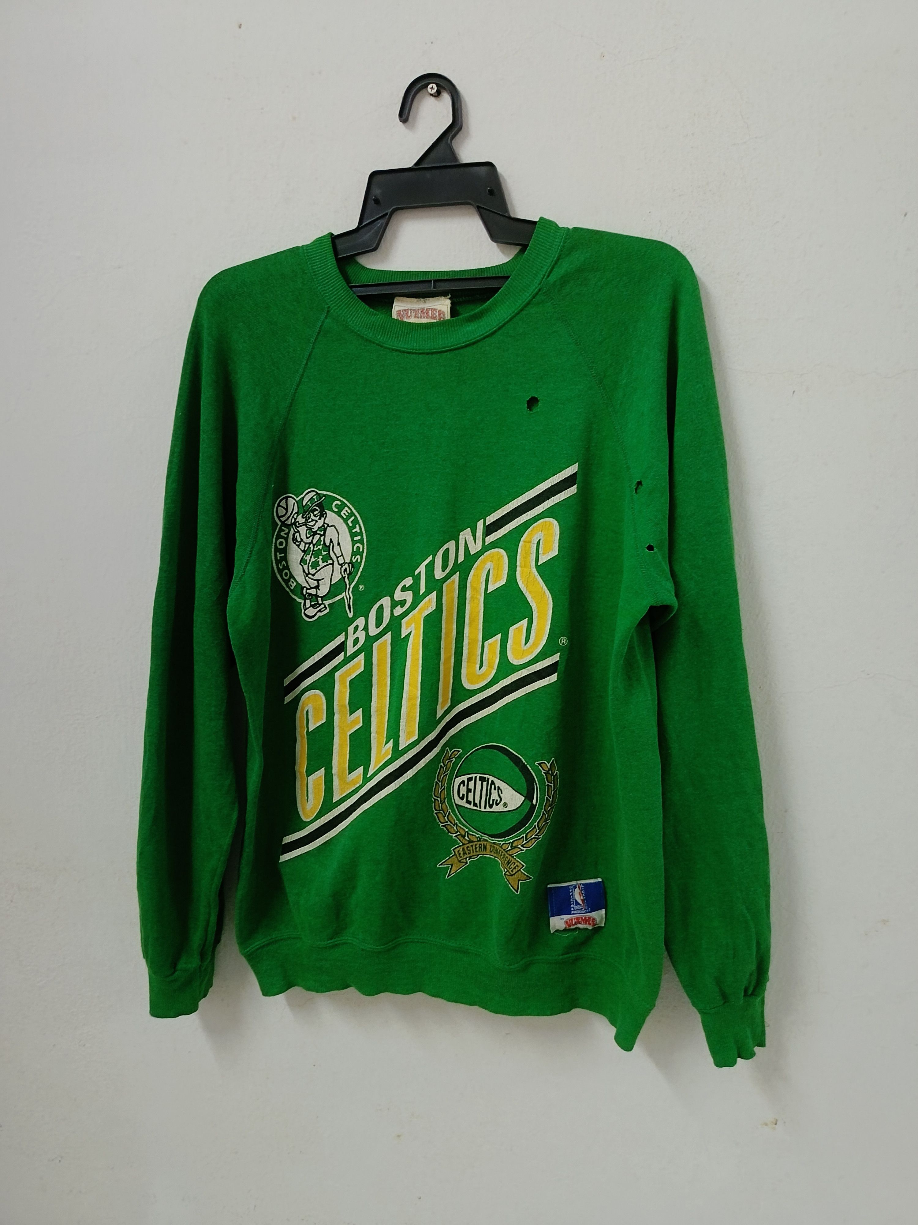 NBA × Vintage Vintage 80's Bolton Celtic Nutmeg Tag Jumper Size US M / EU 48-50 / 2 - 1 Thumbnail