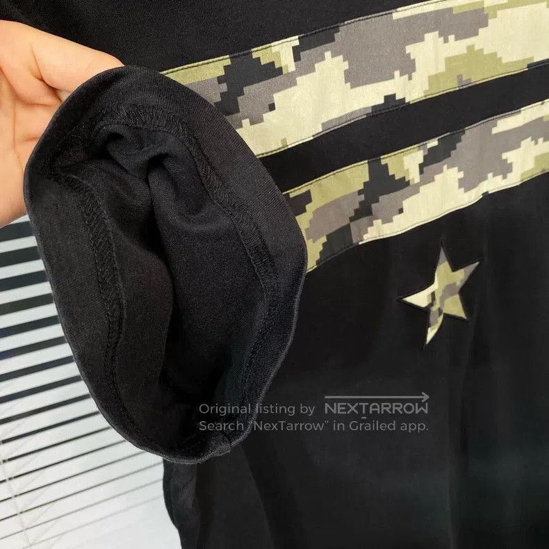 Givenchy Givenchy Short-sleeve T-shirt with Camo Patch and Star Emb Size US M / EU 48-50 / 2 - 4 Thumbnail