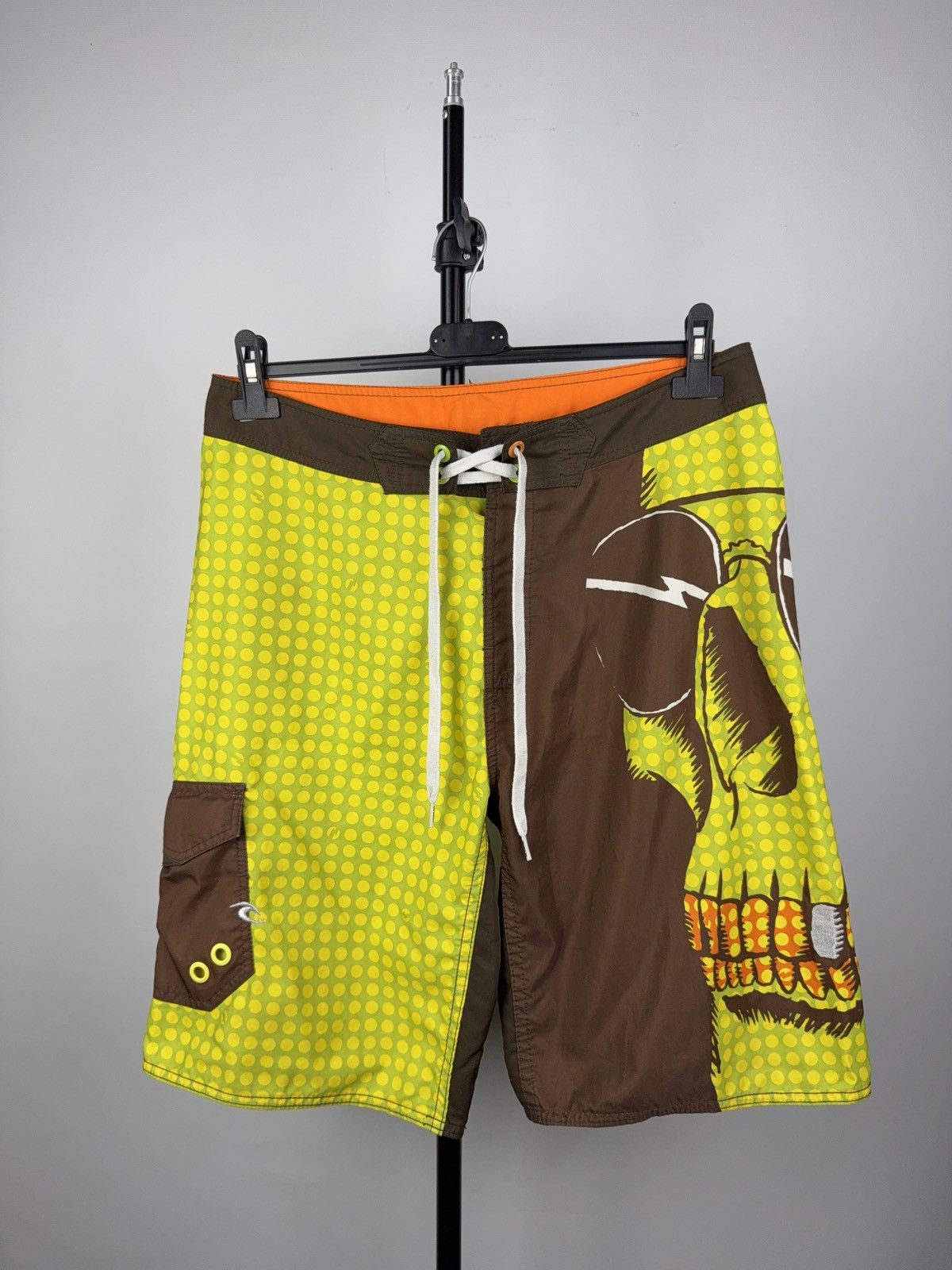 Rip Curl 00s CRAZY Rip Curl Skull Print Boardshorts Surf Art Style Size US 32 / EU 48 - 1 Thumbnail
