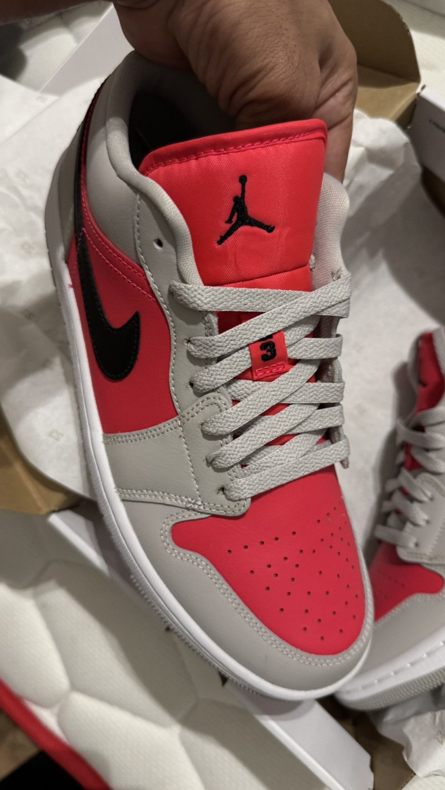 Jordan Brand WMNS AIR JORDAN 1 LOW Size US 9 / EU 42 - 3 Thumbnail