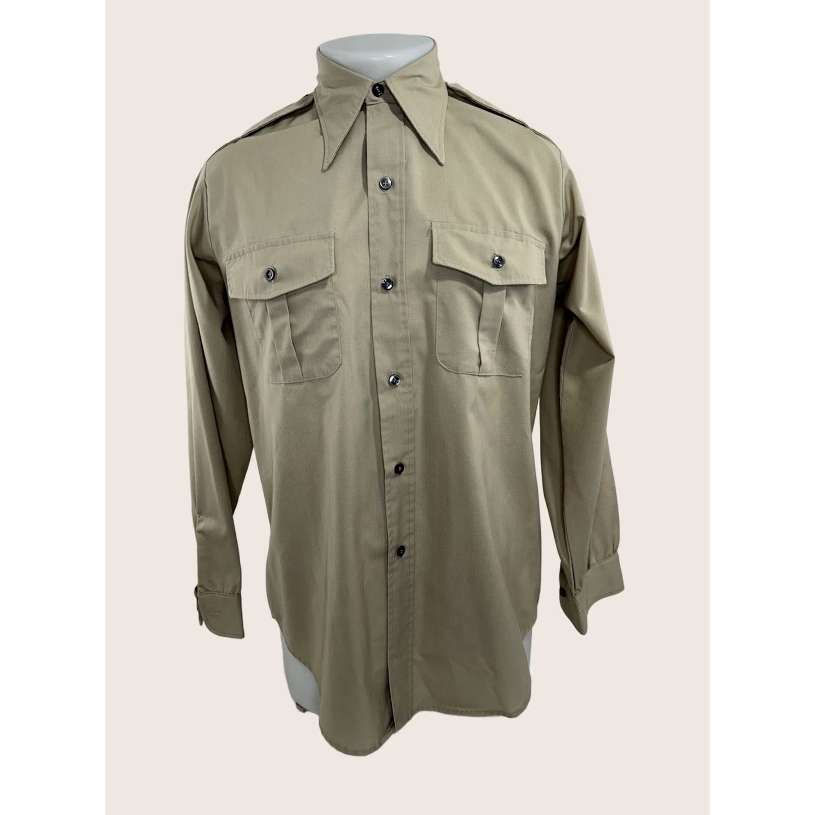 Eddie Bauer VINTAGE EDDIE BAUER SAFARI Bush Hunting Shirt Mens 15.5 Beige Tan Size US L / EU 52-54 / 3 - 1 Thumbnail
