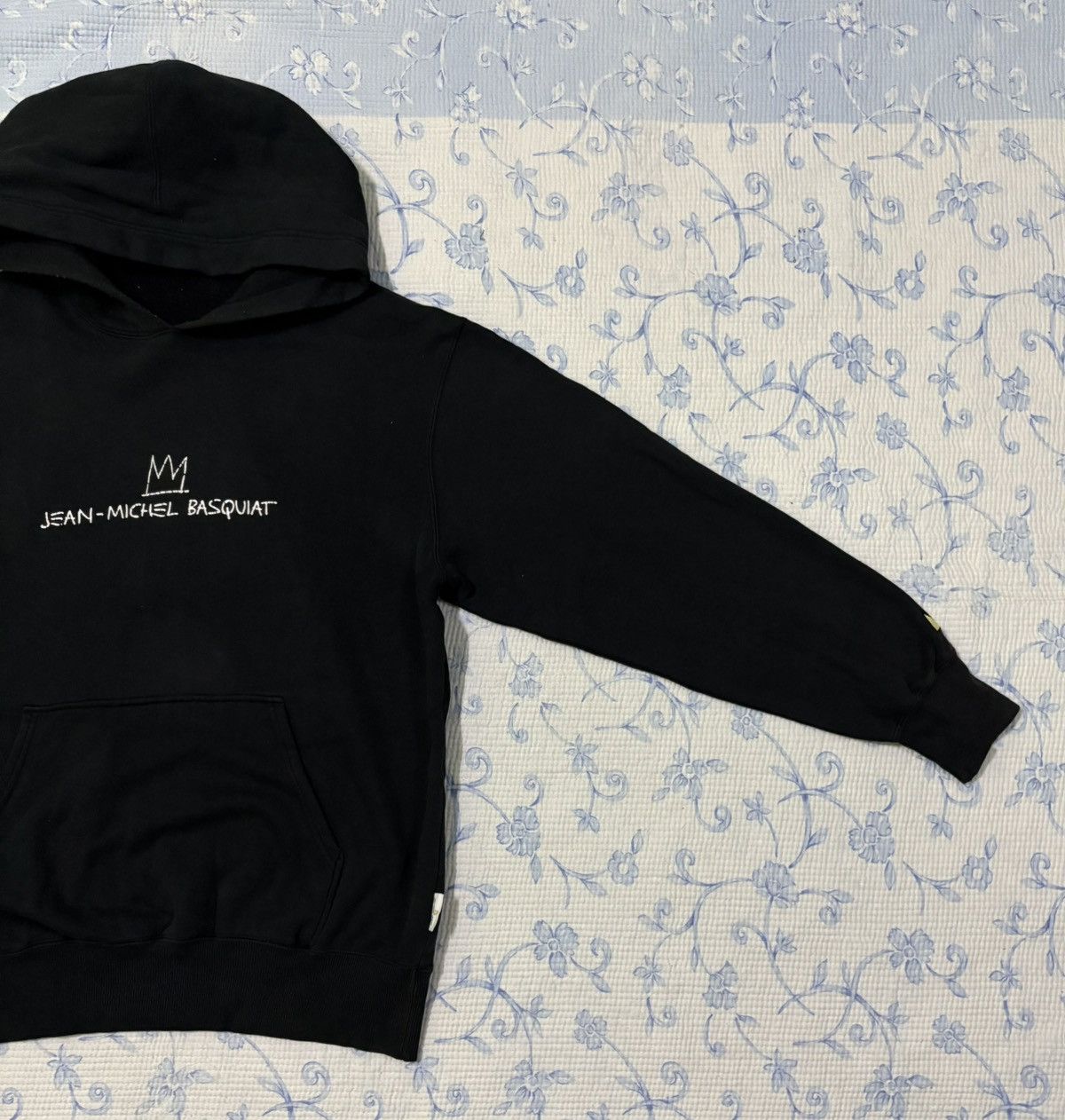 Jean-Michel Basquiat × Uniqlo Jean Michel Bisquiat Uniqlo Joe Wolcott Black Hoodies Size US L / EU 52-54 / 3 - 3 Thumbnail