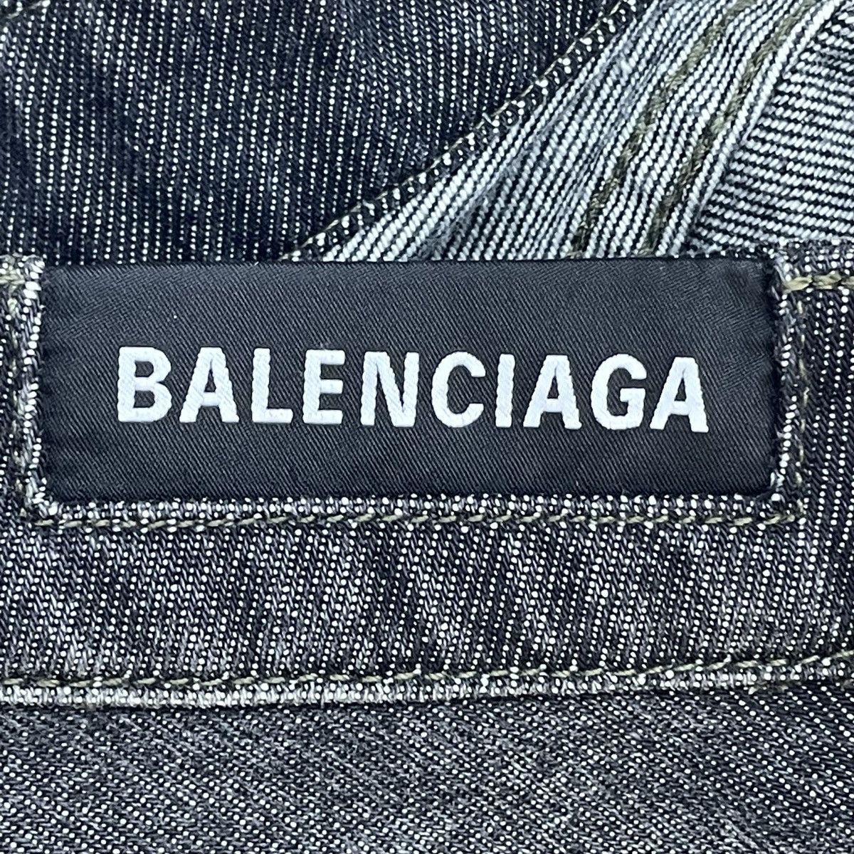 Balenciaga Balenciaga Button & Zipper A-line Denim Mini Skirt K26WX Size 25" / US 0 / IT 36 - 9 Thumbnail