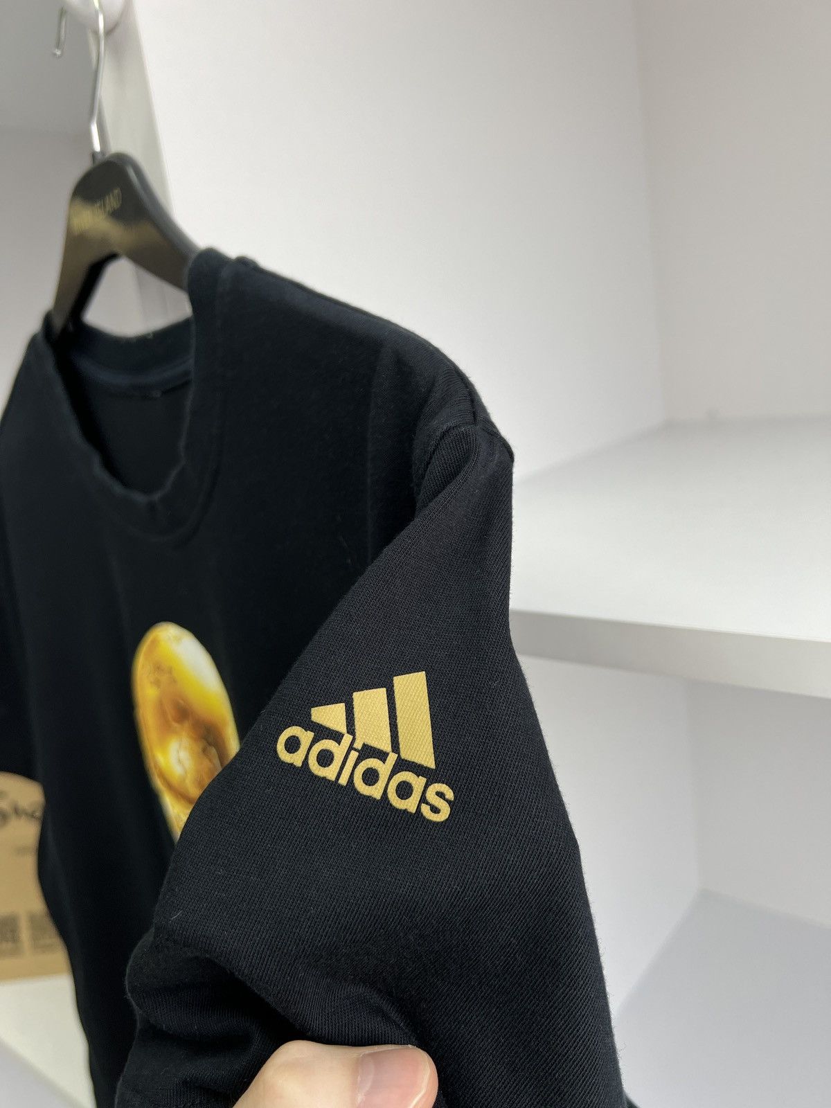 Adidas × Vintage Vintage Adidas Fifa World Cup Print Black T-Shirt Size US M / EU 48-50 / 2 - 8 Thumbnail