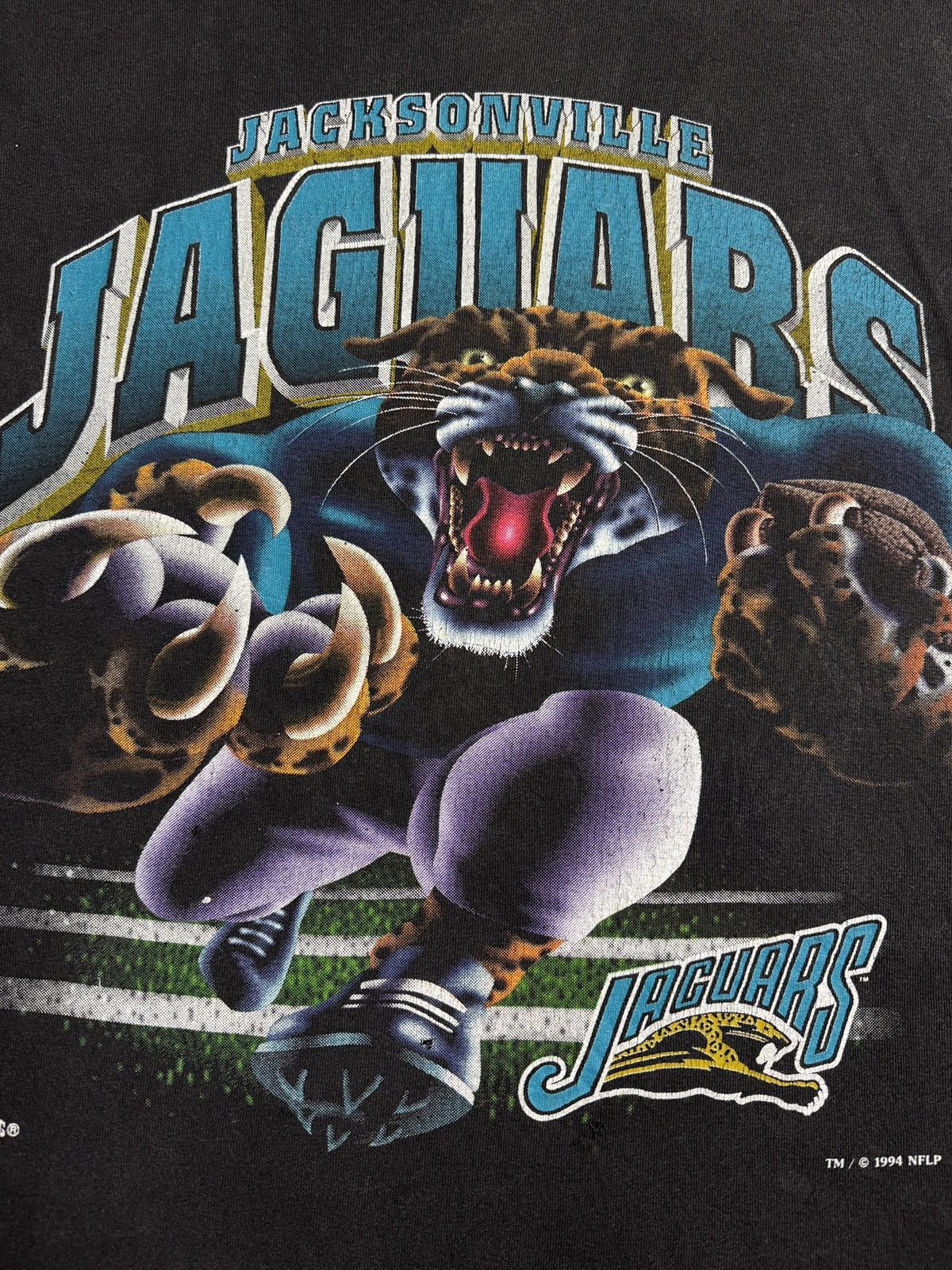 NFL Vintage 1994 Jacksonville Jaguars Tee Nutmeg 90s NFL tee Size US XL / EU 56 / 4 - 2 Thumbnail