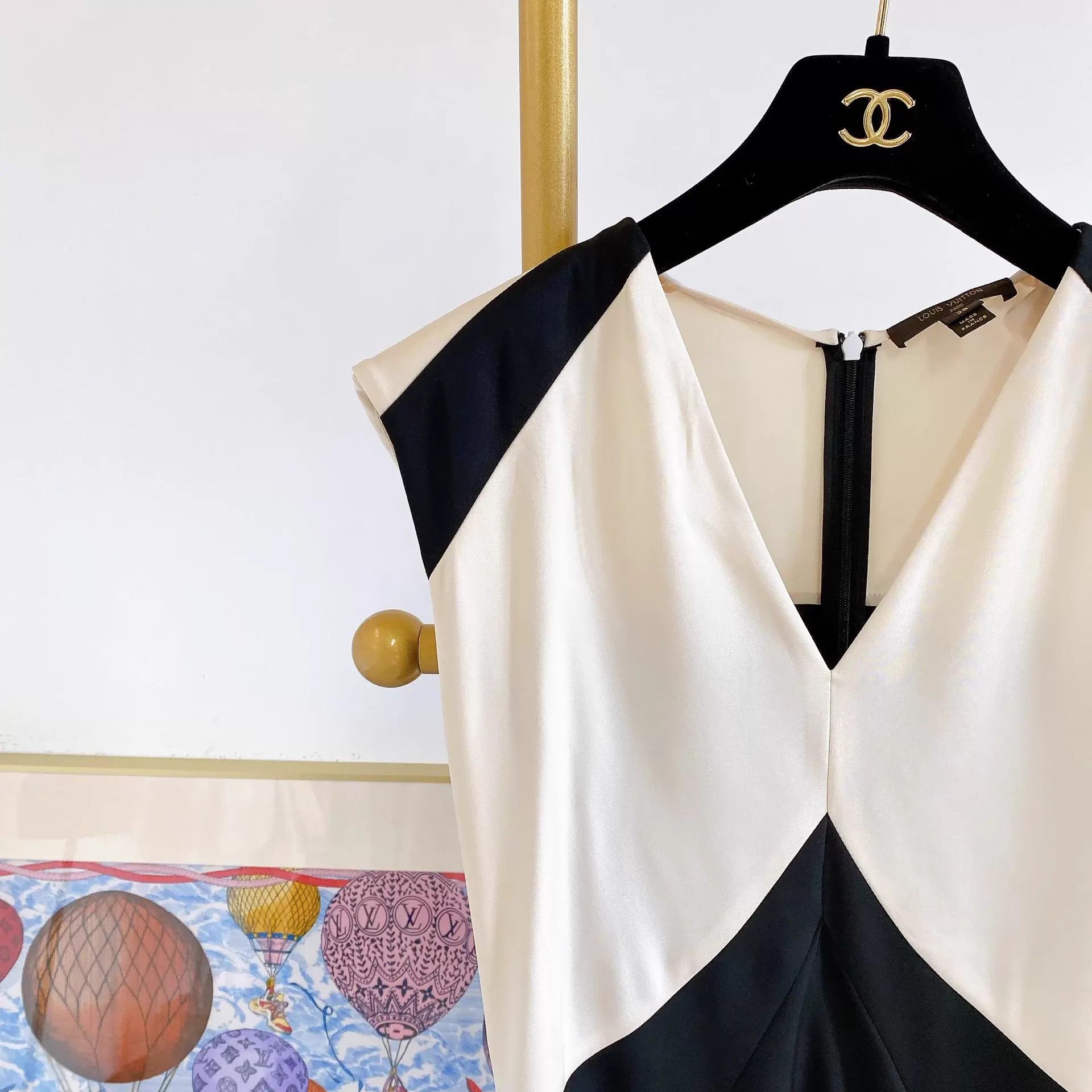 Louis Vuitton Louis Vuitton color blocked sleeveless dress size 36 Size XS / US 0-2 / IT 36-38 - 5 Thumbnail
