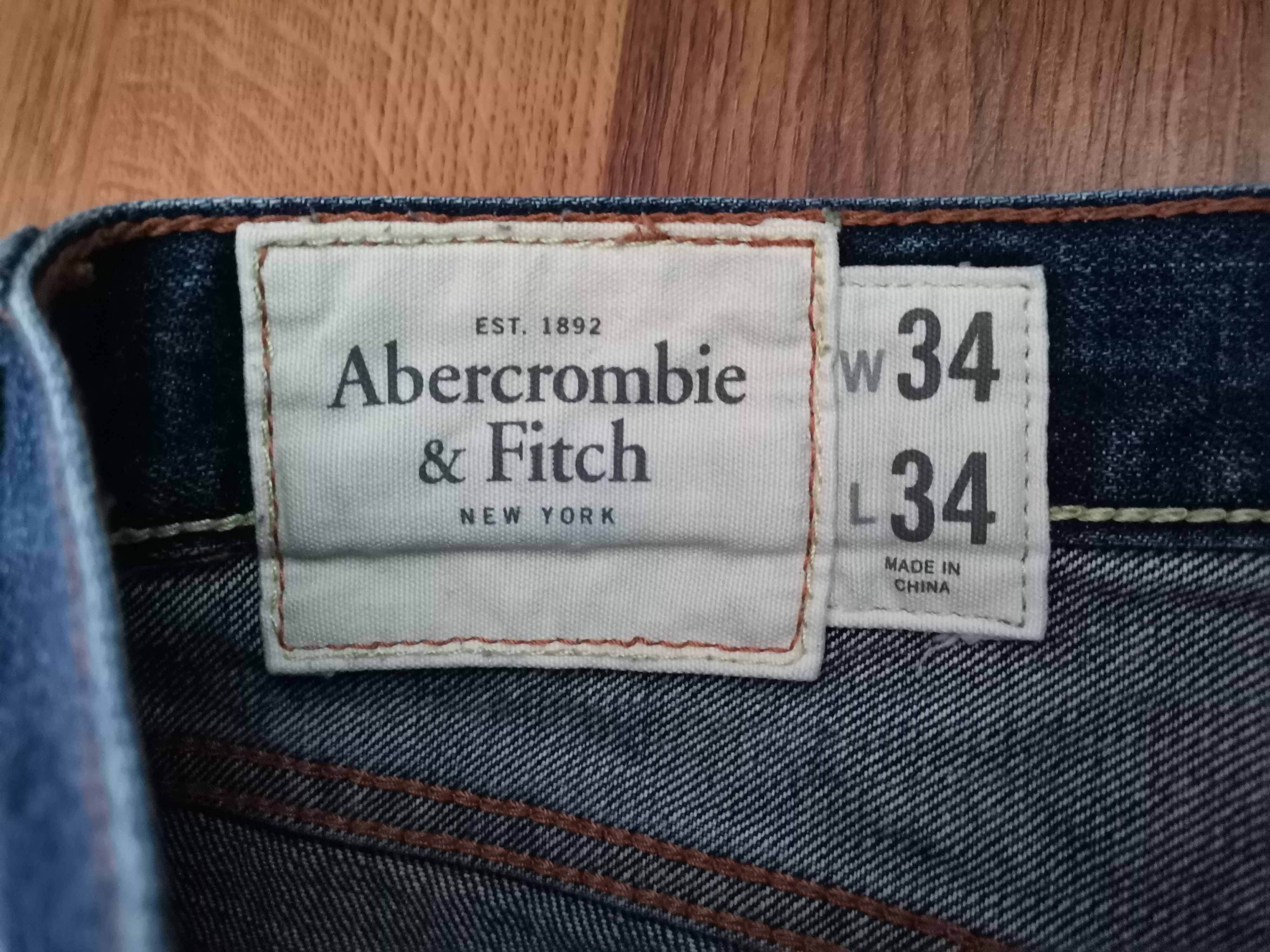 Abercrombie & Fitch Abercrombie & Fitch Distressed Jeans Size US 36 / EU 52 - 2 Thumbnail