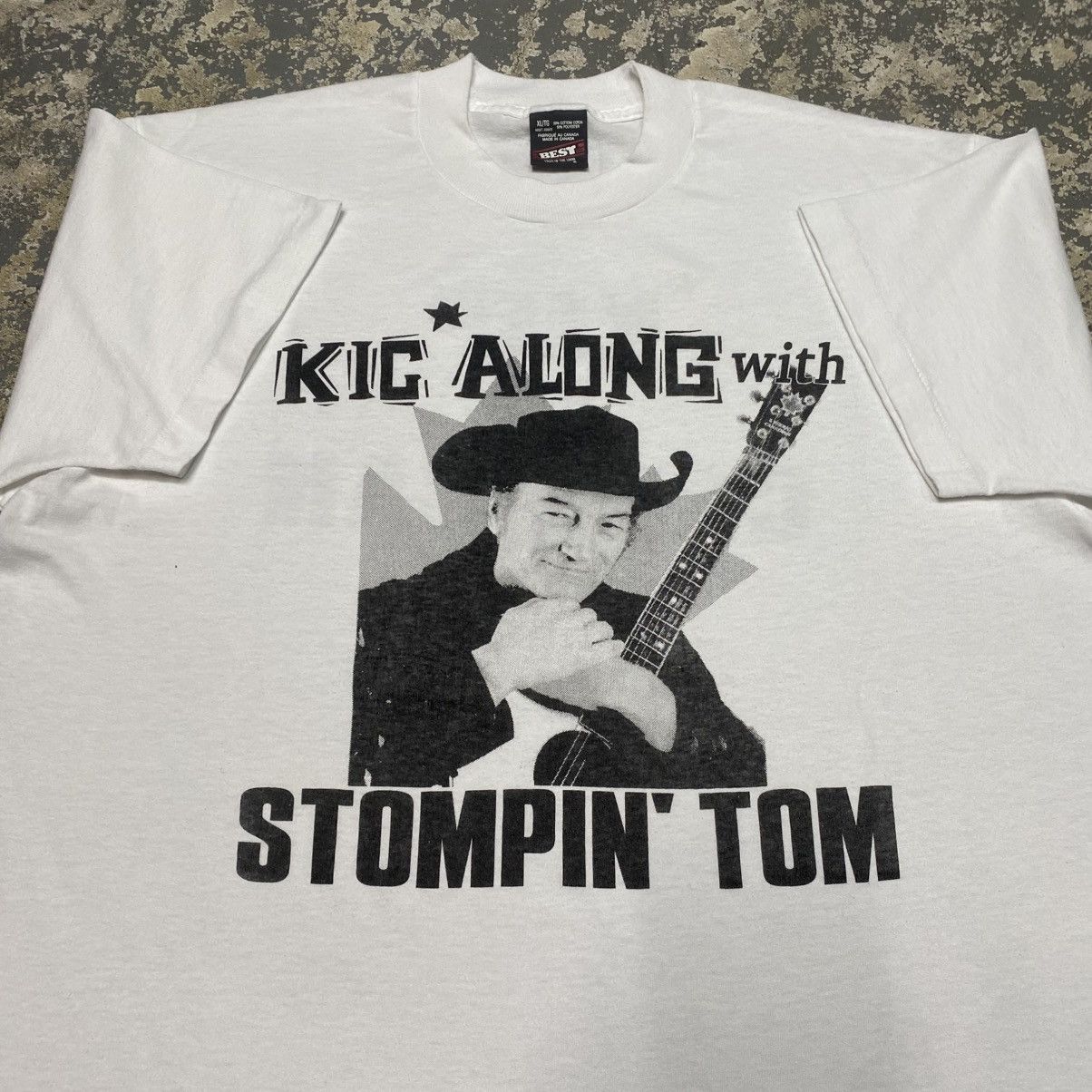 Band Tees Vintage Kic Along With Stompin Tom Connors Keep It Canadian Size US XL / EU 56 / 4 - 3 Thumbnail