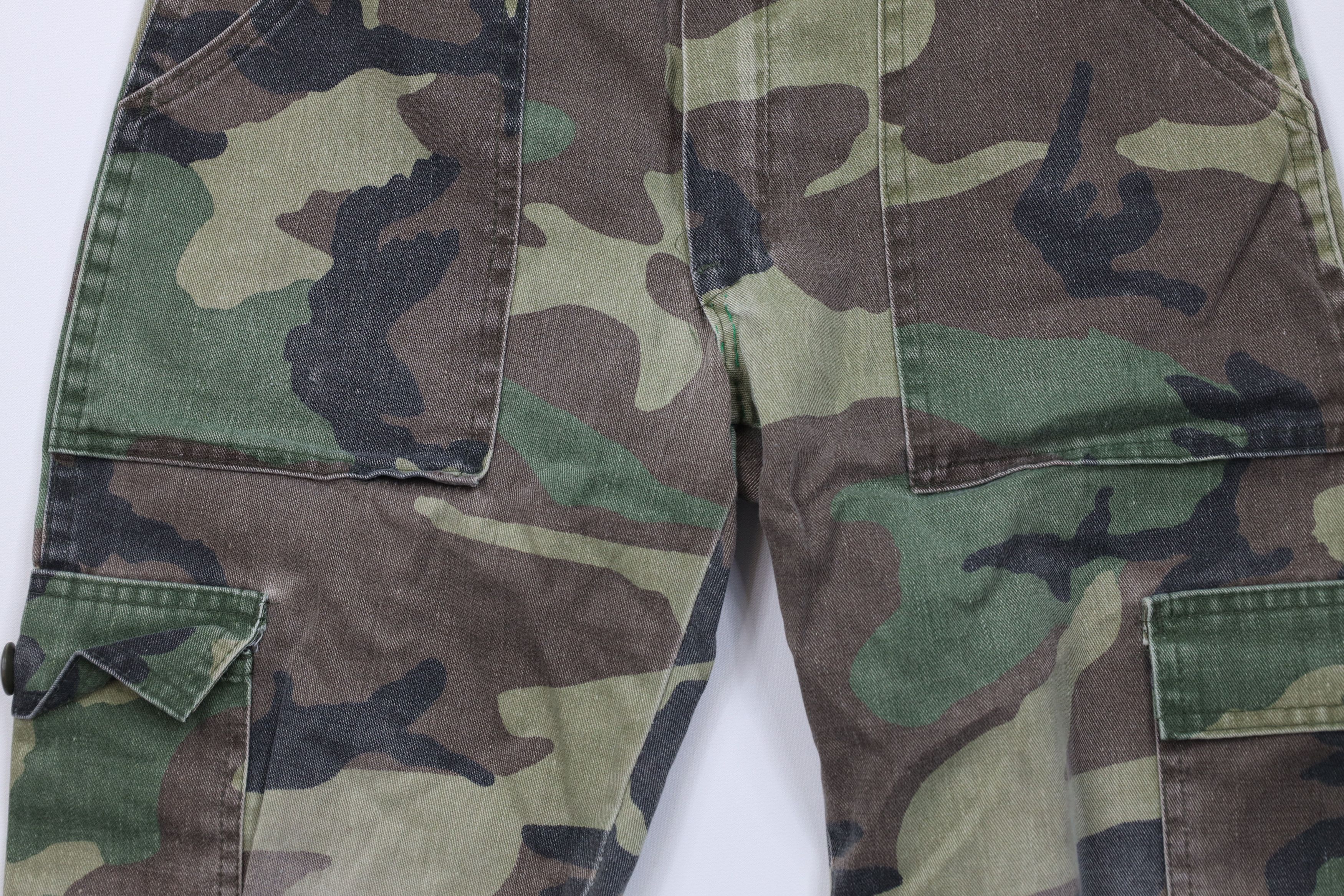 Vintage Vintage 70s Streetwear Cut Off Camouflage Cargo Shorts USA Size 26" / US 2 / IT 38 - 3 Thumbnail