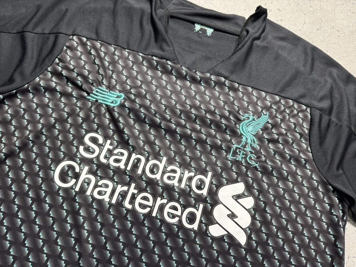 New Balance New Balance FC Liverpool 2019/2020 Vintage Soccer Jersey Size US M / EU 48-50 / 2 - 4 Thumbnail