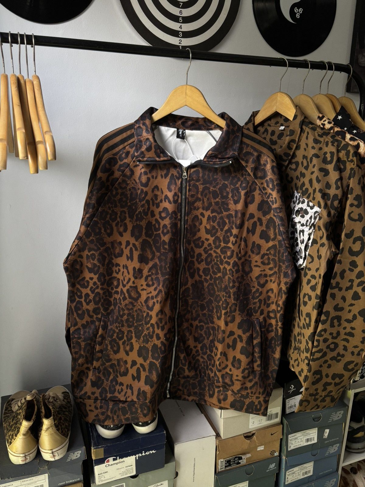 Other LEOPARD TRACKTOP 3STRIP by Double T Size US XL / EU 56 / 4 - 10 Thumbnail