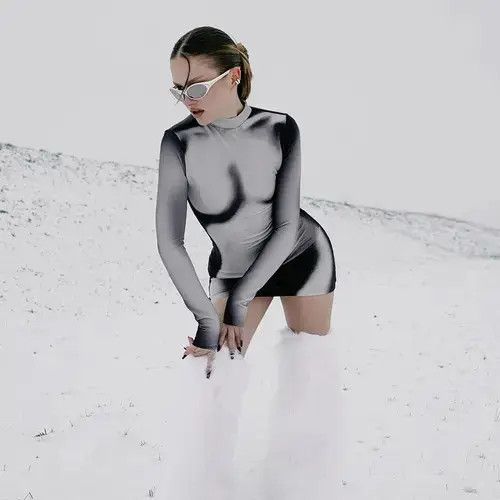 Japanese Brand × Vintage CUTENOVA Autumn 3D Bodycon Printed Short Dress Size ONE SIZE - 1 Thumbnail