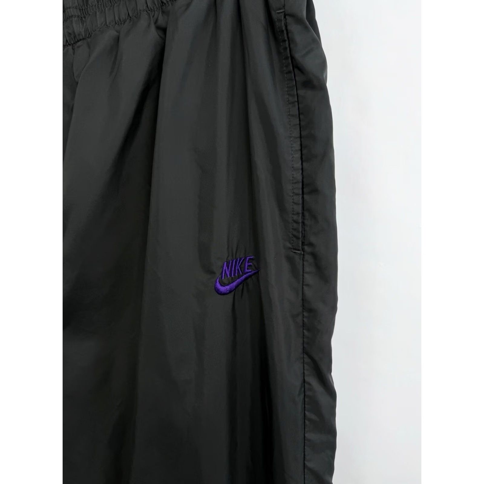 Nike VINTAGE Nike Track Pants L Black 80s Retro Nylon Men Size US 33 - 5 Thumbnail