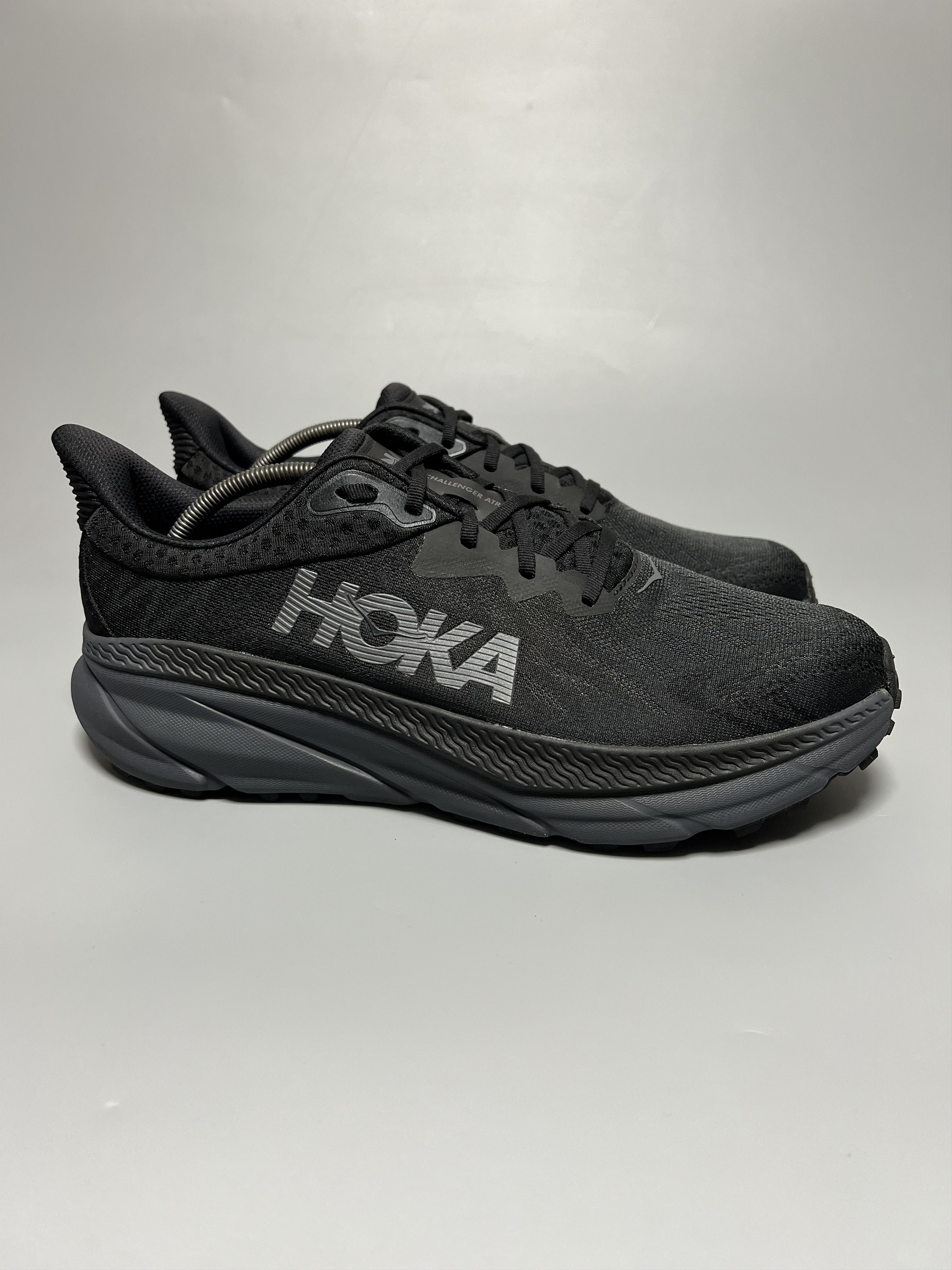 13Ee Hoka One One Challenger Atr 7 Wide Running Shoes in Black, Men's