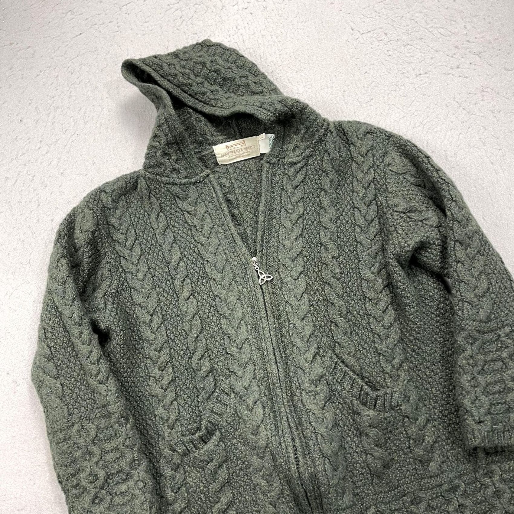 Market VINTAGE? No. Aran Sweater Market Green Hooded Cable-Knit MD? None. Size L / US 10 / IT 46 - 3 Thumbnail