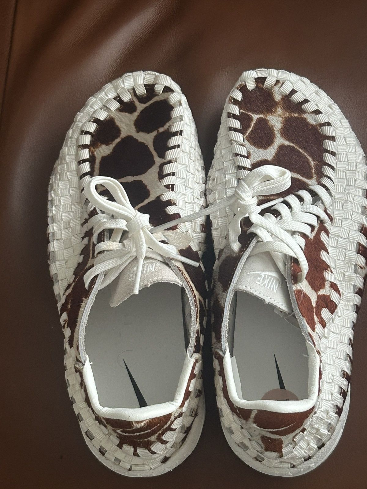 Nike Nike Air Footscape Woven Cow Print Size US 7.5 / EU 40-41 - 2 Thumbnail