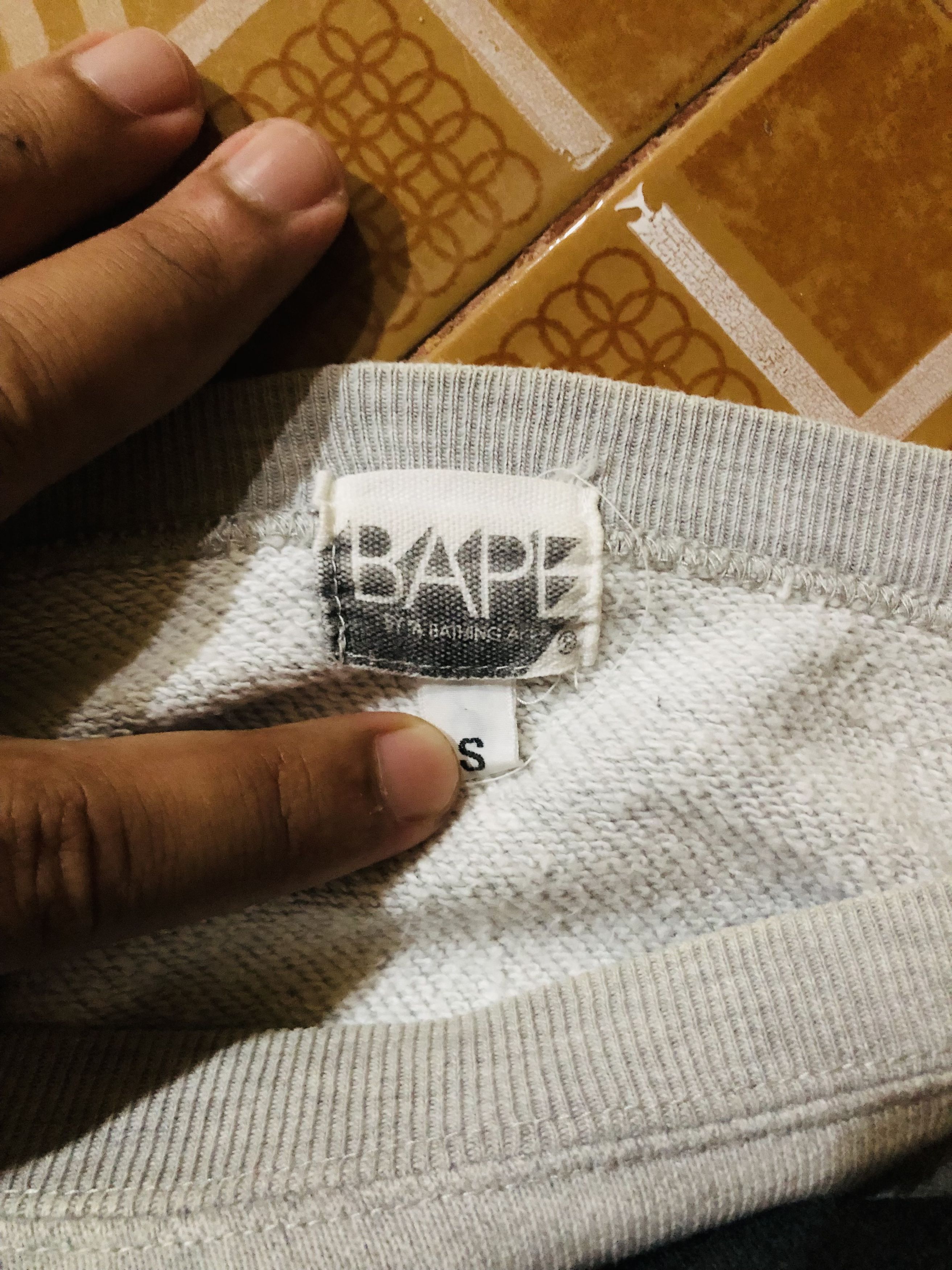 Bape Vintage Bape Big Logo Sweashirt Size US S / EU 44-46 / 1 - 6 Thumbnail