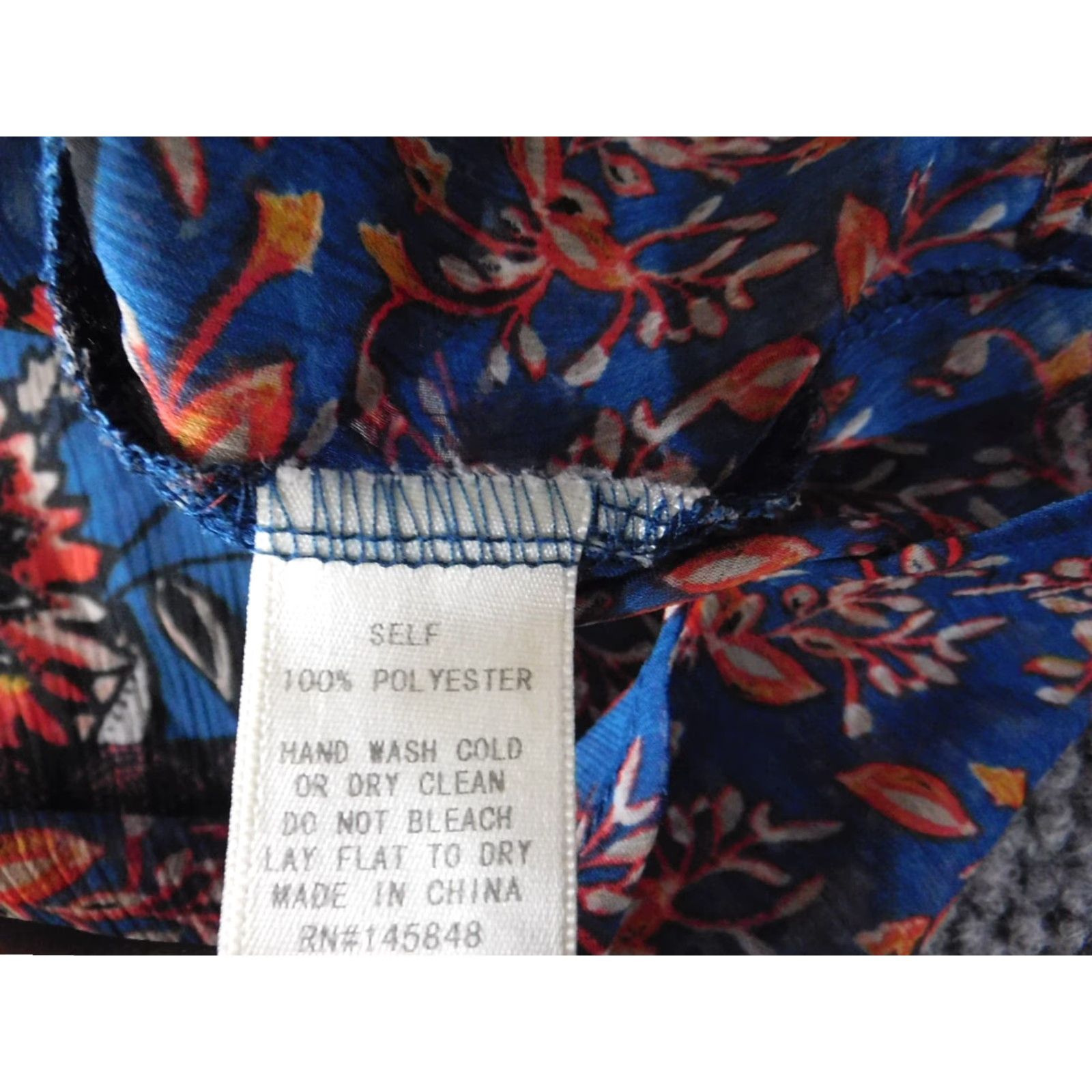 Vintage Everly Womens Blouse XS Blue Floral Top Designer Collared Pullover Casual Sleeve Button Polyester Rayon Regular Women's Top Size XS / US 0-2 / IT 36-38 - 6 Thumbnail