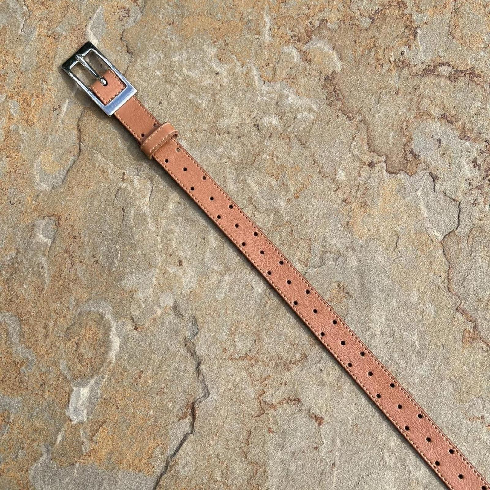 Liz Claiborne Y2K Light Brown Leather Hole Punch Design Belt Made in Italy Size ONE SIZE - 3 Thumbnail