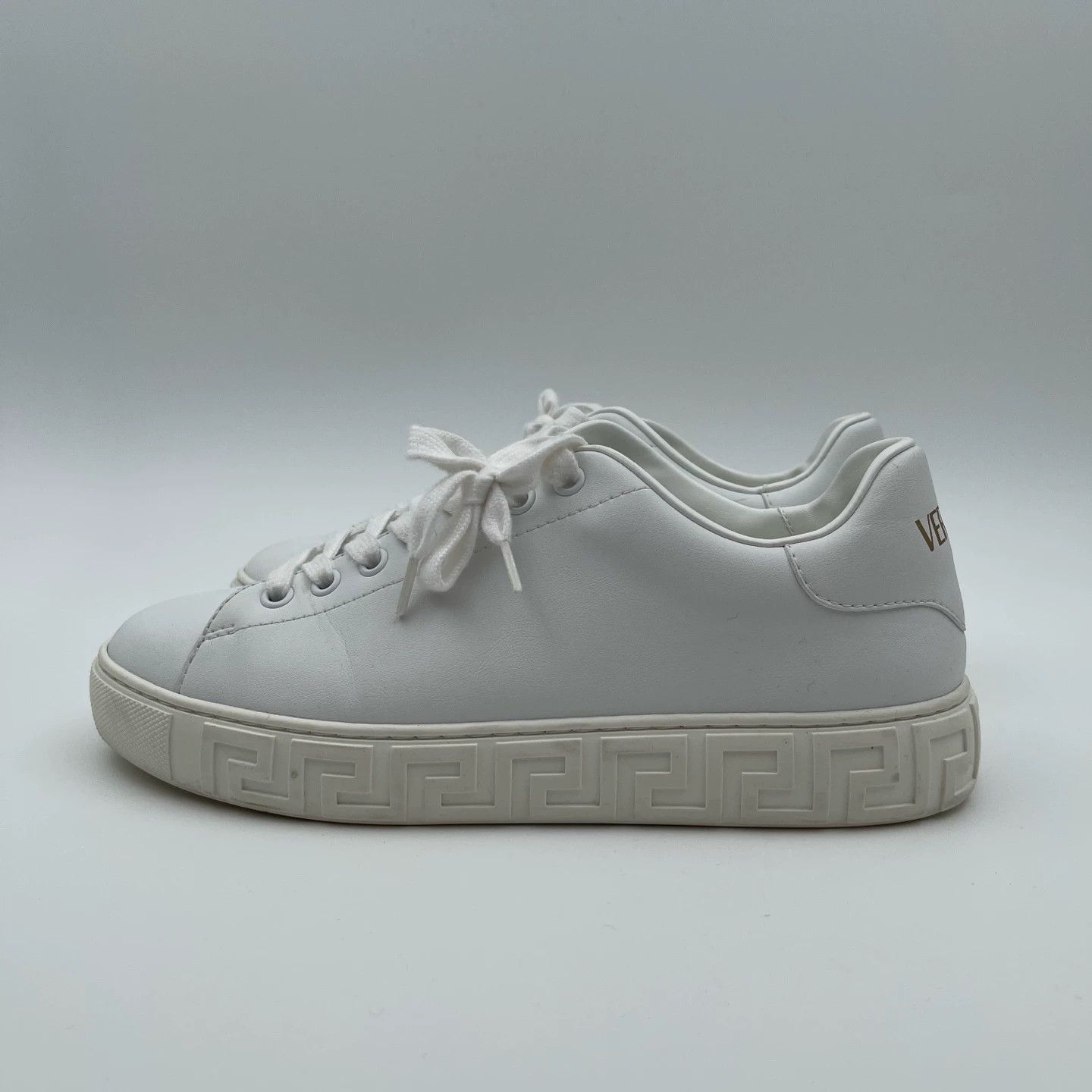 Versace Versace pre-owned white low-top sneakers 37 Size US 6.5 / IT 36.5 - 2 Thumbnail