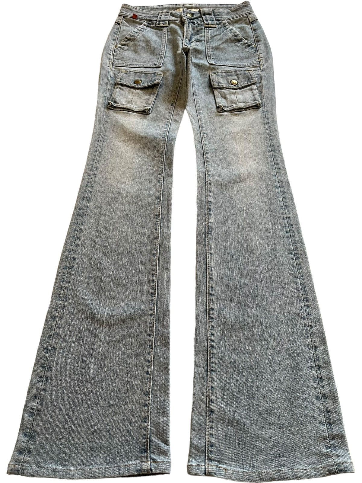 Japanese Brand Vintage Japanese Brand Light Wash Bell Bottom Flare Jeans Size 26" / US 2 / IT 38 - 1 Thumbnail