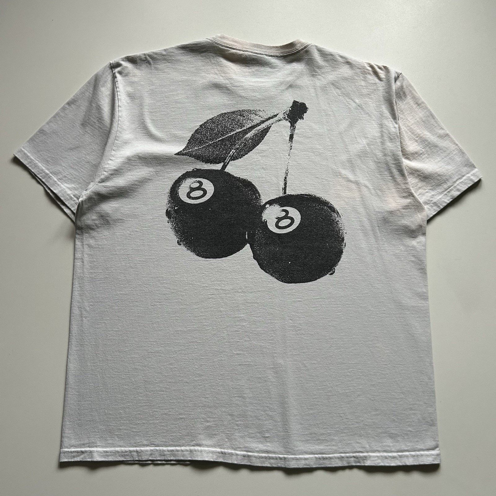 Stussy × Vintage Stussy Shirt 8 Ball Cherries Logo T-Shirt White XL Bleached Size US XL / EU 56 / 4 - 1 Thumbnail