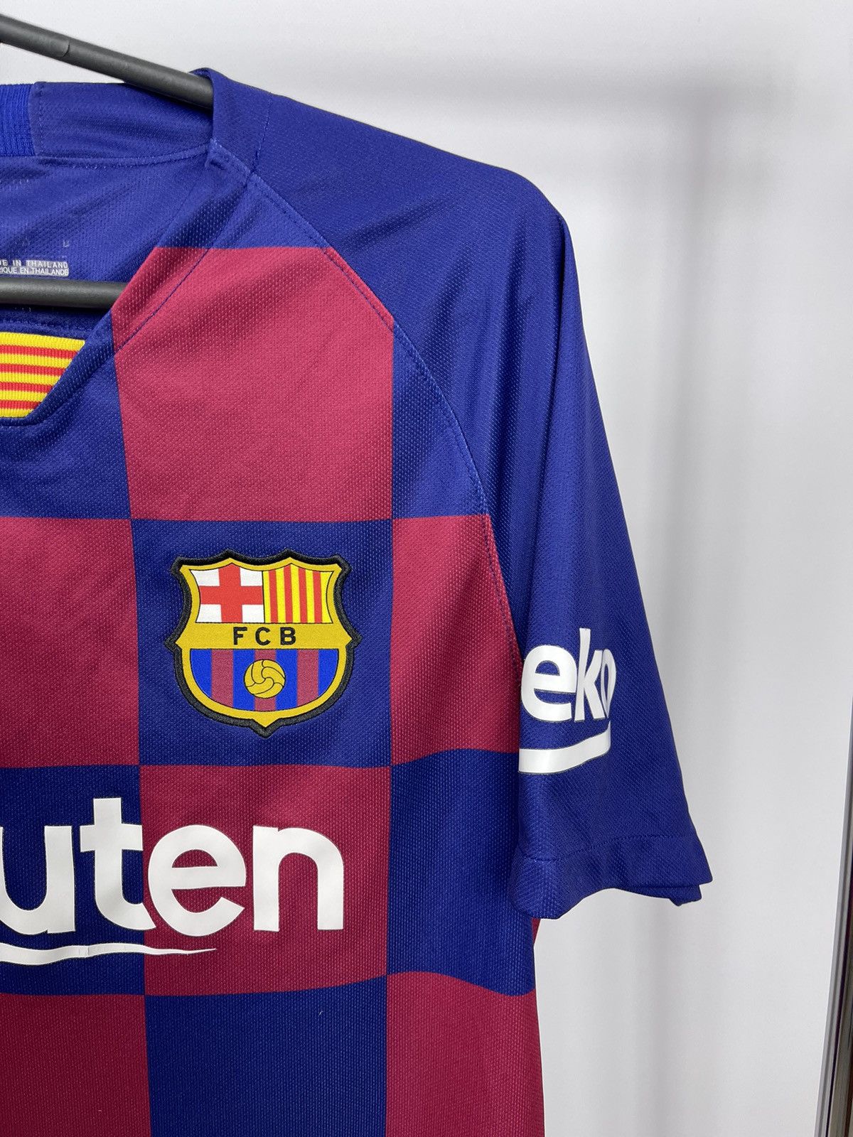 Nike Nike FC Barcelona Soccer Home Short Jersey 2019/2020 Size M Size US M / EU 48-50 / 2 - 2 Thumbnail