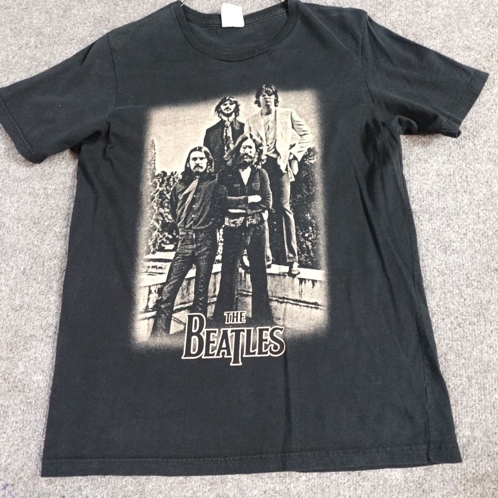 Vintage VINTAGE Beatles T-shirt Small Black Official 2006 Womens Shirt Small Black Band Womens Size S / US 4 / IT 40 - 2 Thumbnail