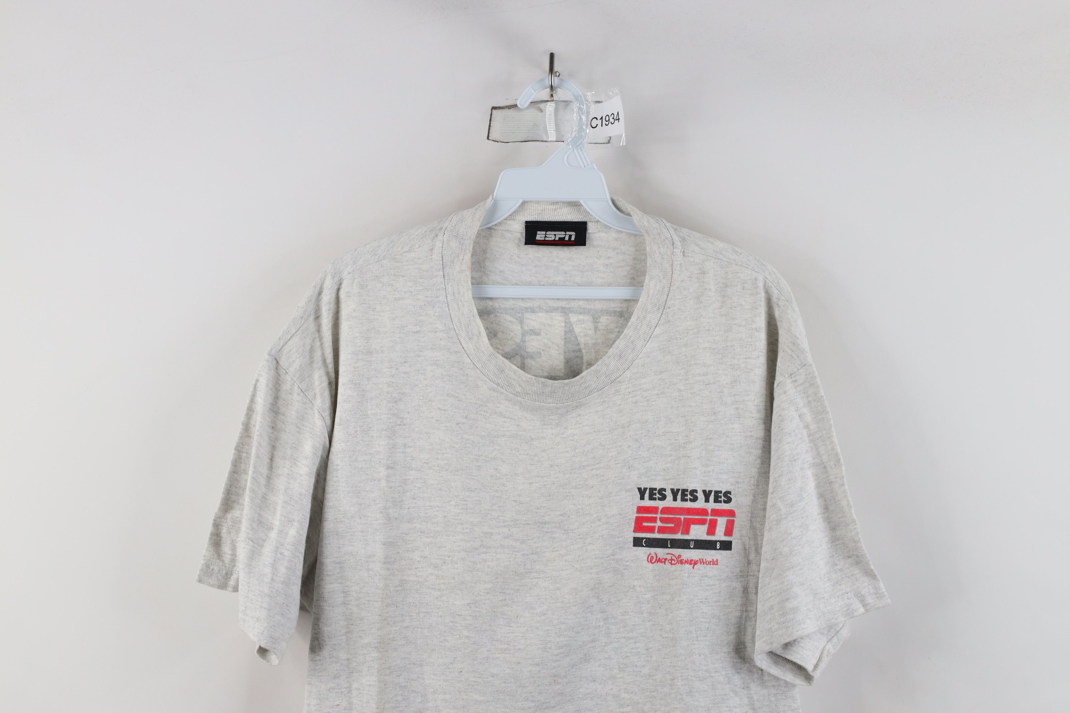 Disney × Vintage Vintage 90s Disney ESPN A Woman And Watch ESPN T-Shirt USA Size L / US 10 / IT 46 - 2 Thumbnail