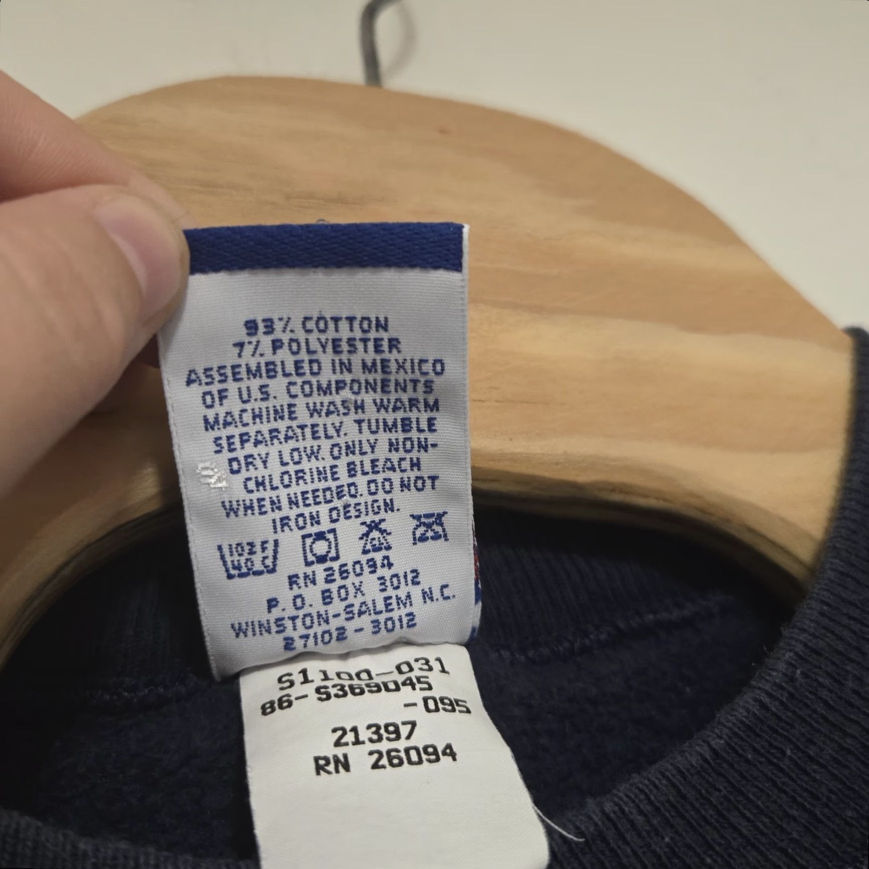 Champion VINTAGE Champion Sweatshirt Navy Blue Men’s Size Medium Blank 90's Y2k Size US M / EU 48-50 / 2 - 6 Thumbnail