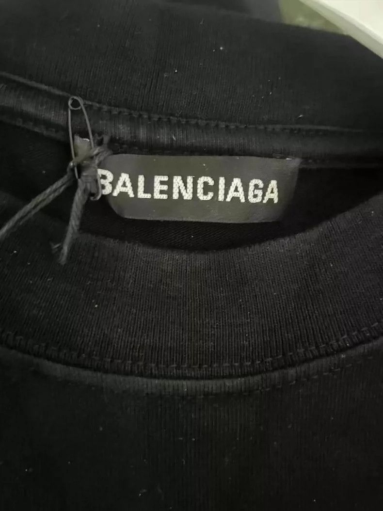 Balenciaga Balenciaga WFP collaboration wheat pattern letter short sl Size US S / EU 44-46 / 1 - 3 Thumbnail