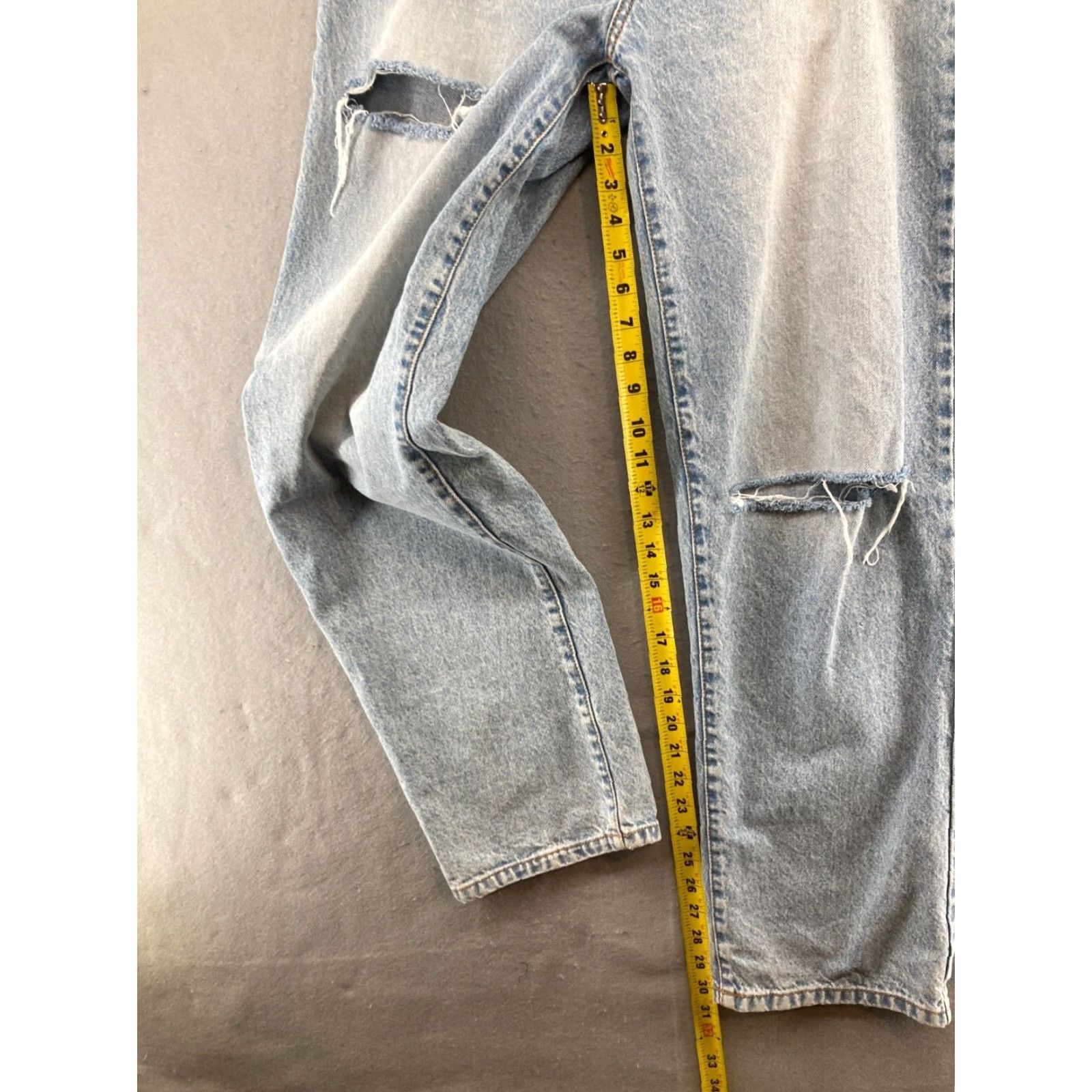 Vintage Revice Womens Jeans 31 Reverse Waist Band Distressed Mom Grunge Size 24" / US 00 / IT 34 - 5 Thumbnail