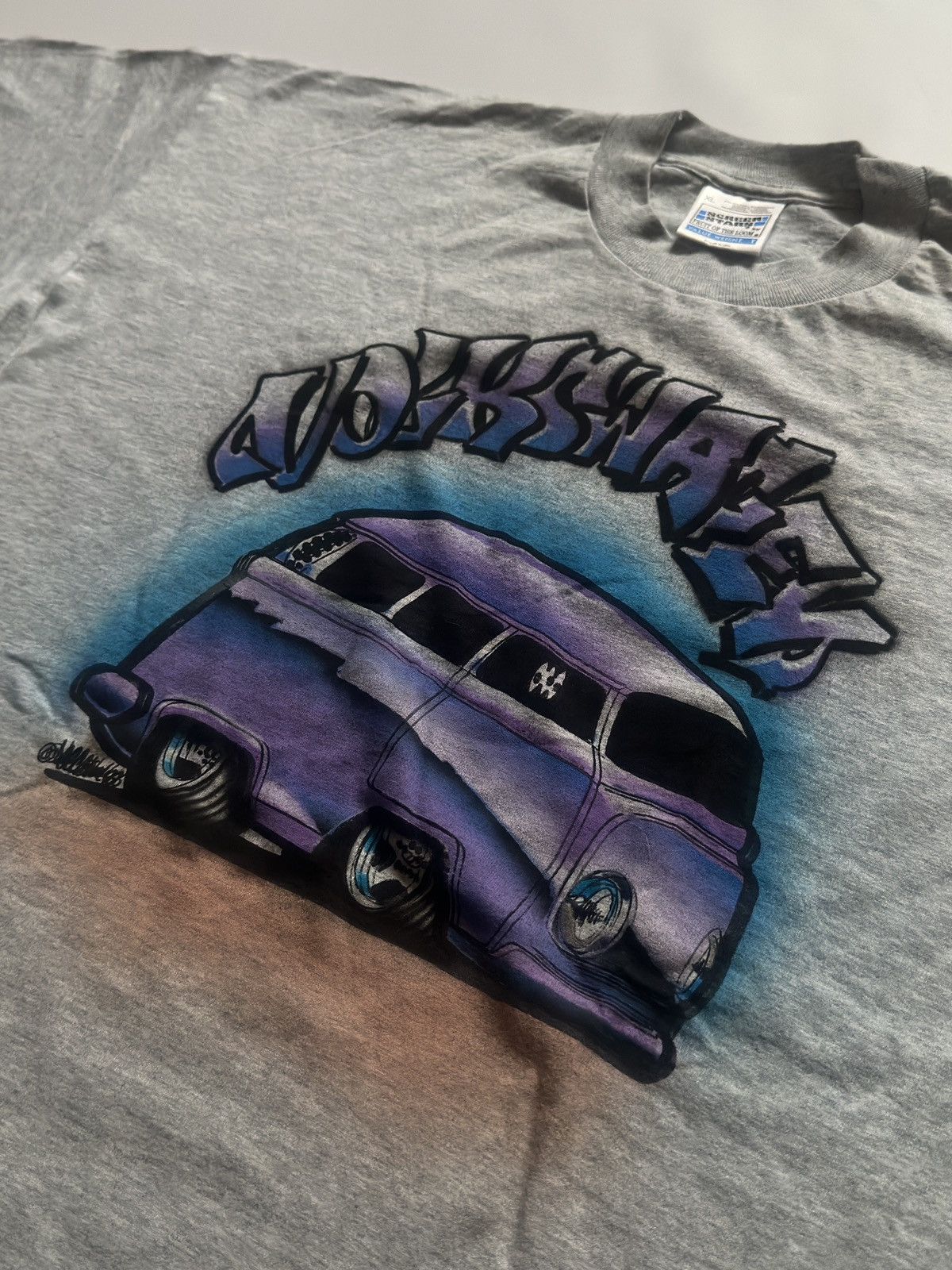 Vintage Vintage 1996 Rap Graffiti Bus T-shirt, Tee Size US XL / EU 56 / 4 - 1 Thumbnail