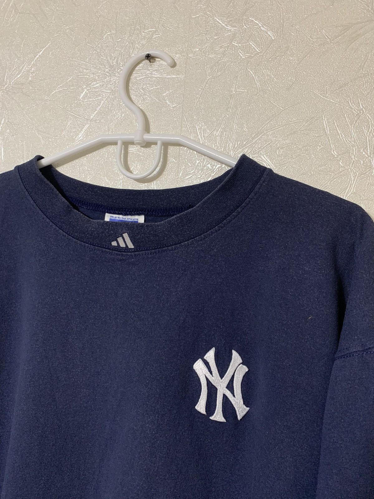 Adidas × Vintage Vintage Adidas Yankees T-Shirt Made in USA Size US L / EU 52-54 / 3 - 4 Thumbnail