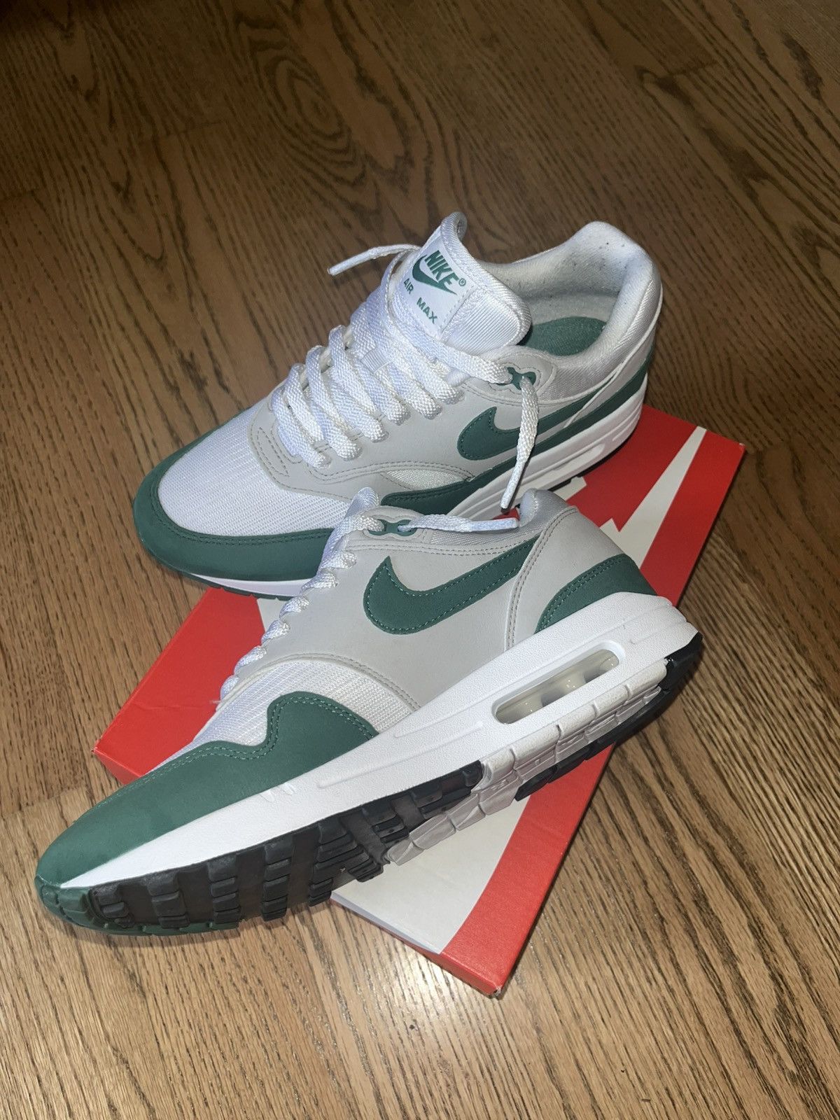 Nike Nike Air Max 1 White/Evergreen Size US 6.5 / EU 39-40 - 9 Thumbnail